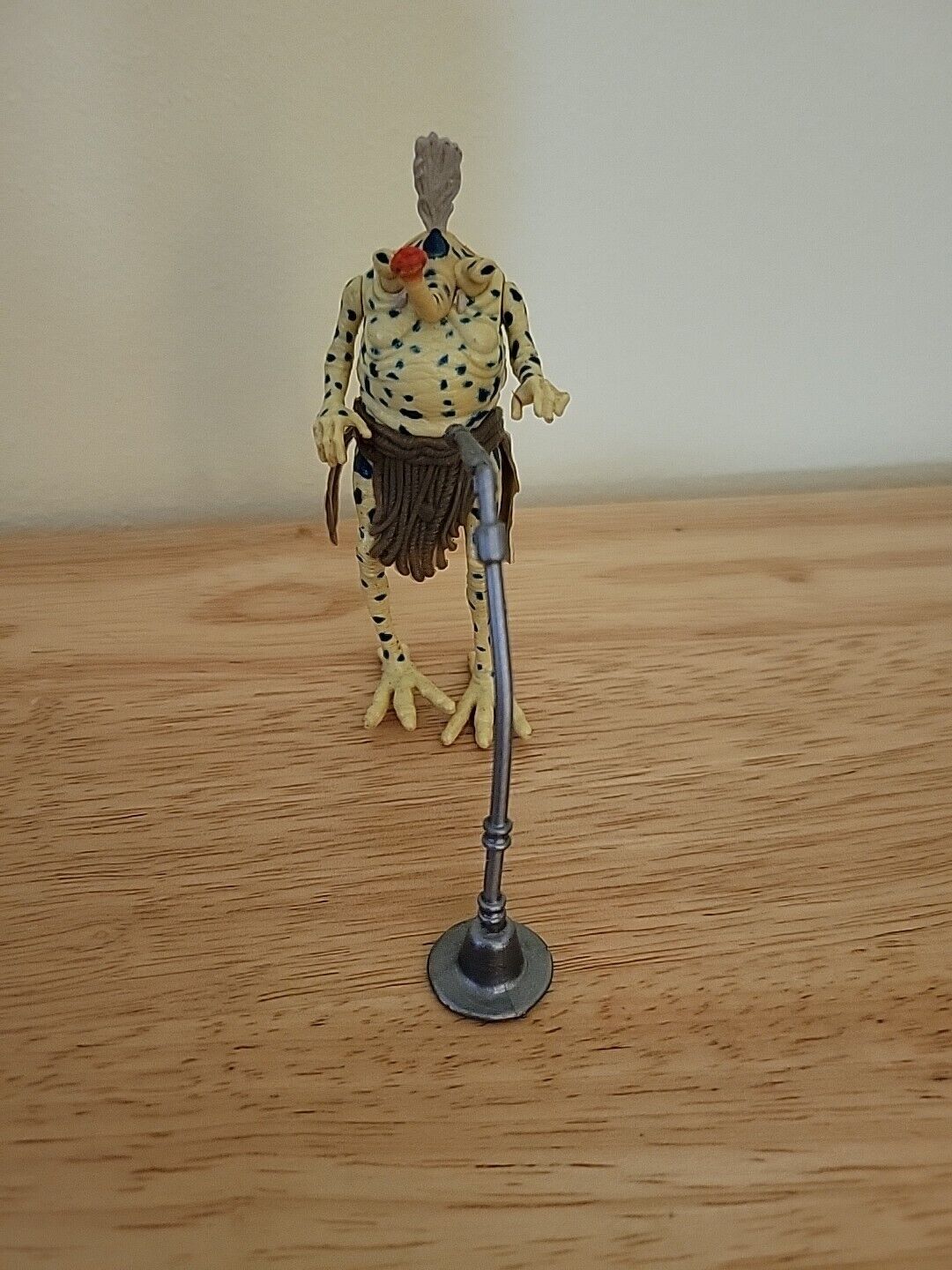 Sy Snootles sold