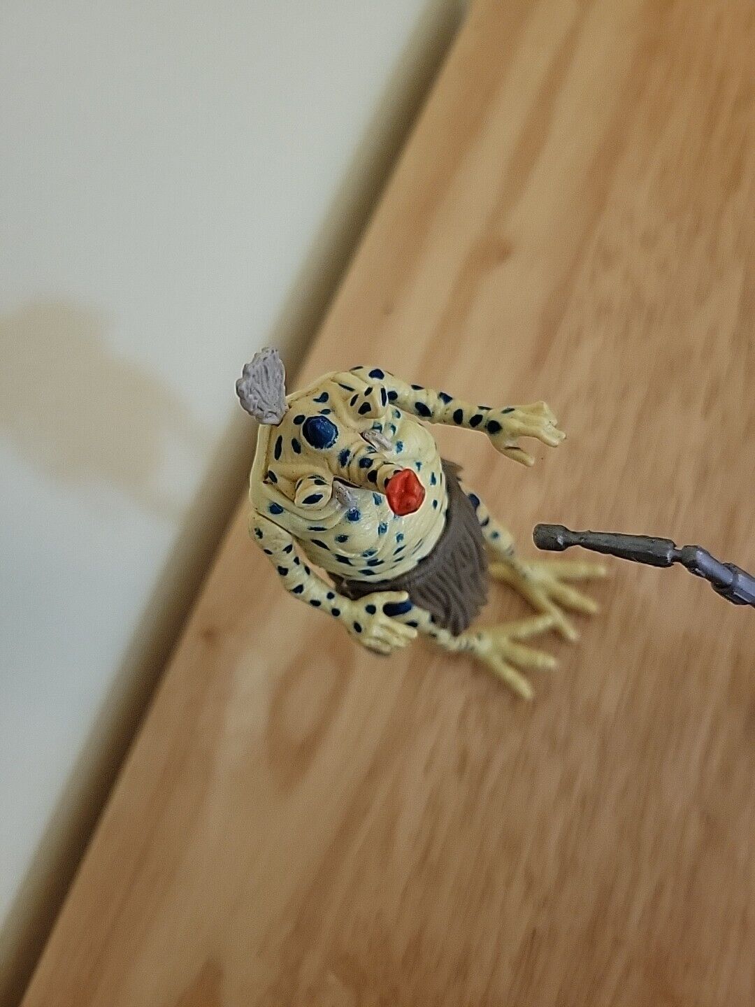 Sy Snootles sold