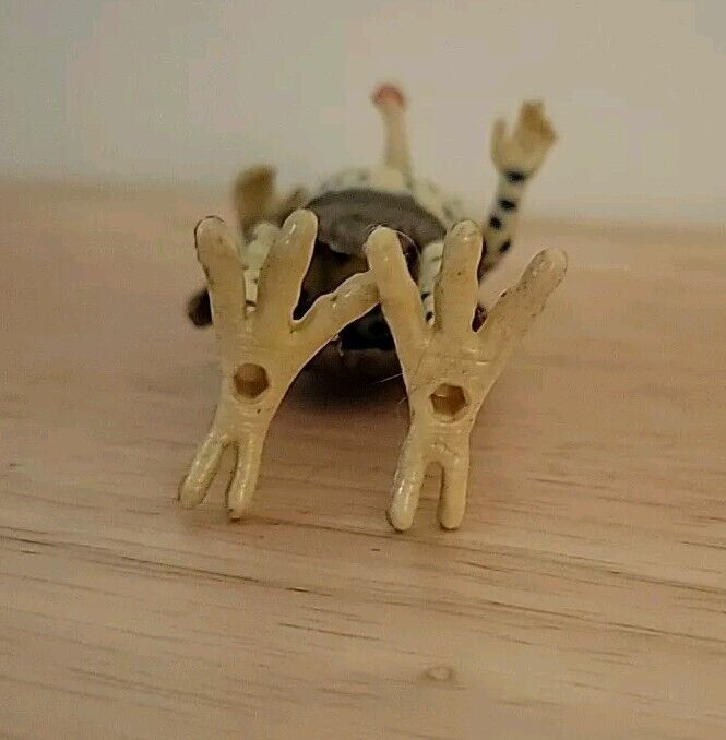 Sy Snootles sold