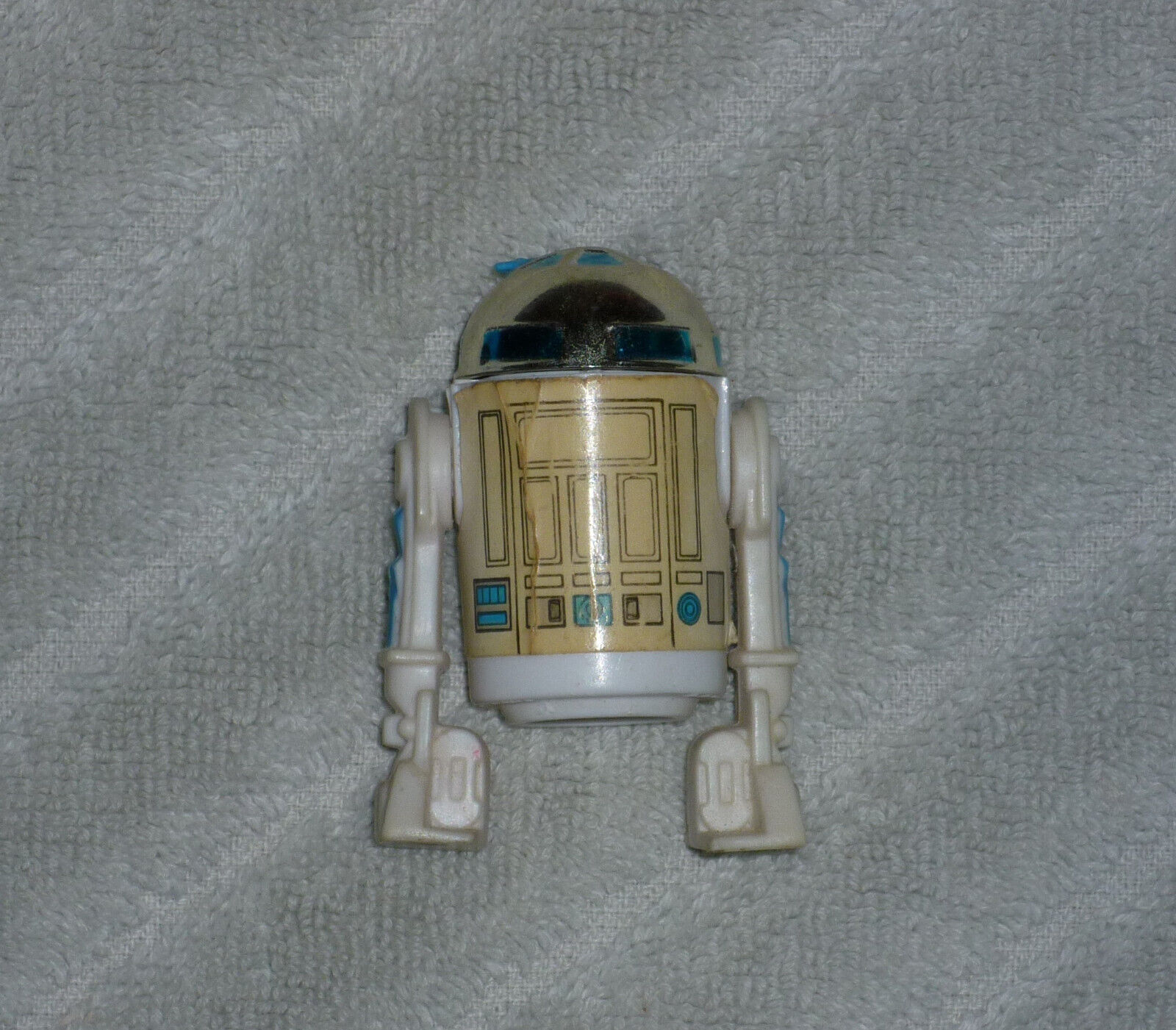 R2-D2 (Artoo-Detoo) (with Sensorscope) sold