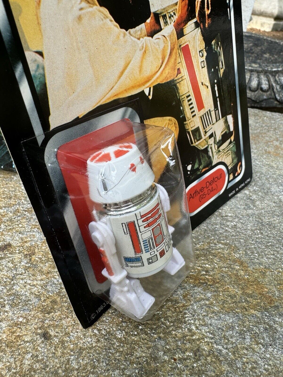 R5-D4 (Arfive-Defour) sold