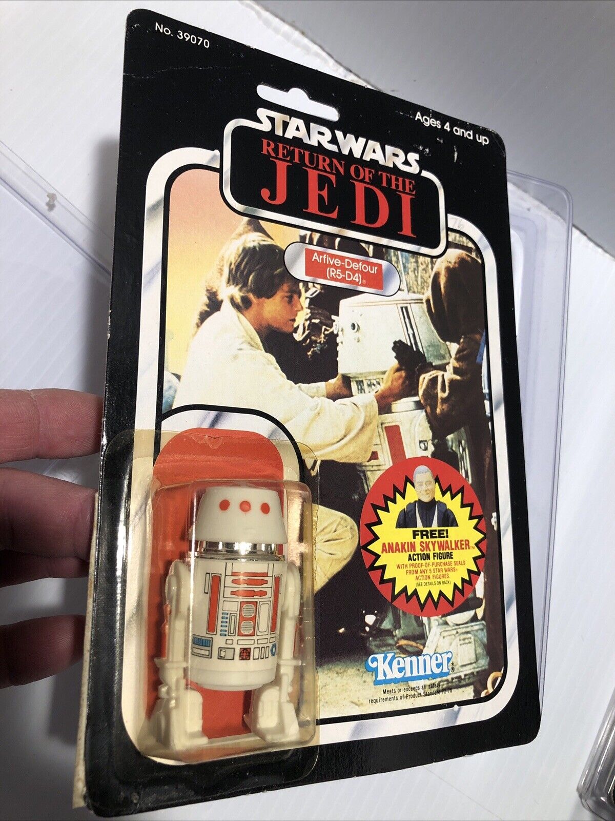 R5-D4 (Arfive-Defour) sold