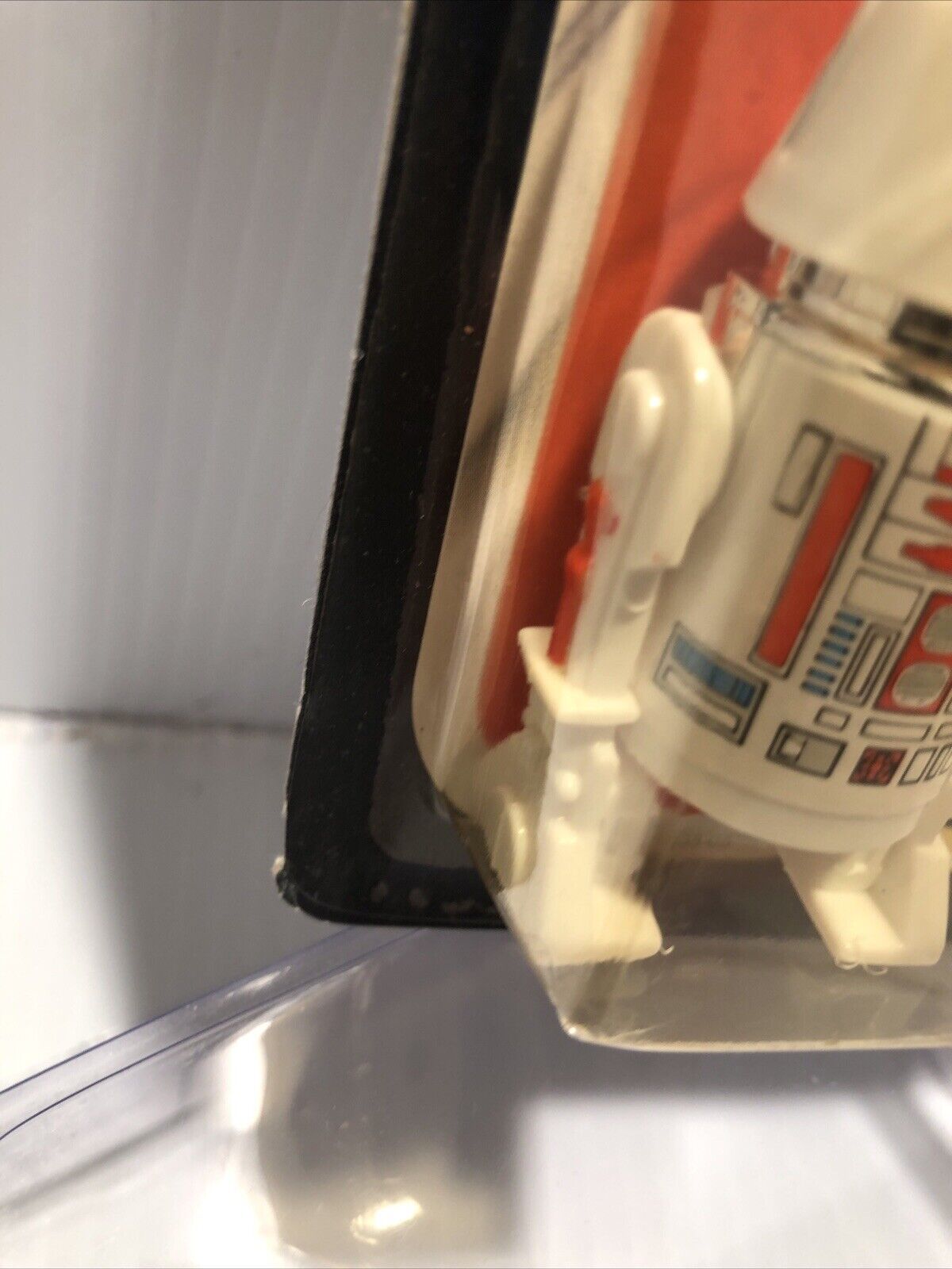R5-D4 (Arfive-Defour) sold