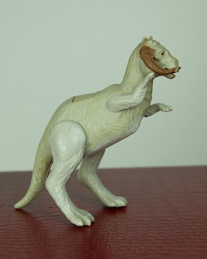 Tauntaun (closed belly) sold