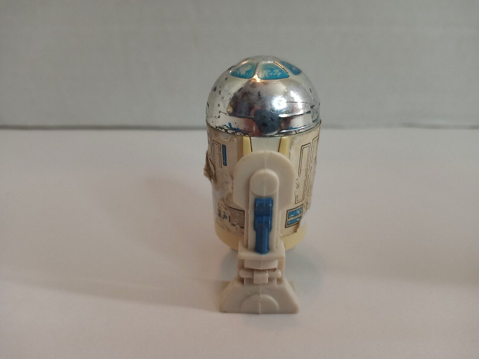 R2-D2 (Artoo-Detoo) with pop-up Lightsaber sold