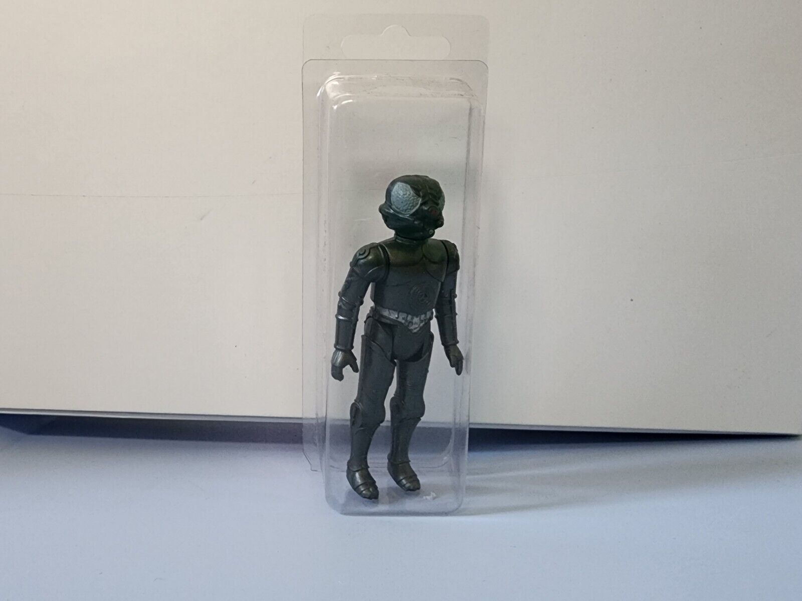 Zuckuss sold