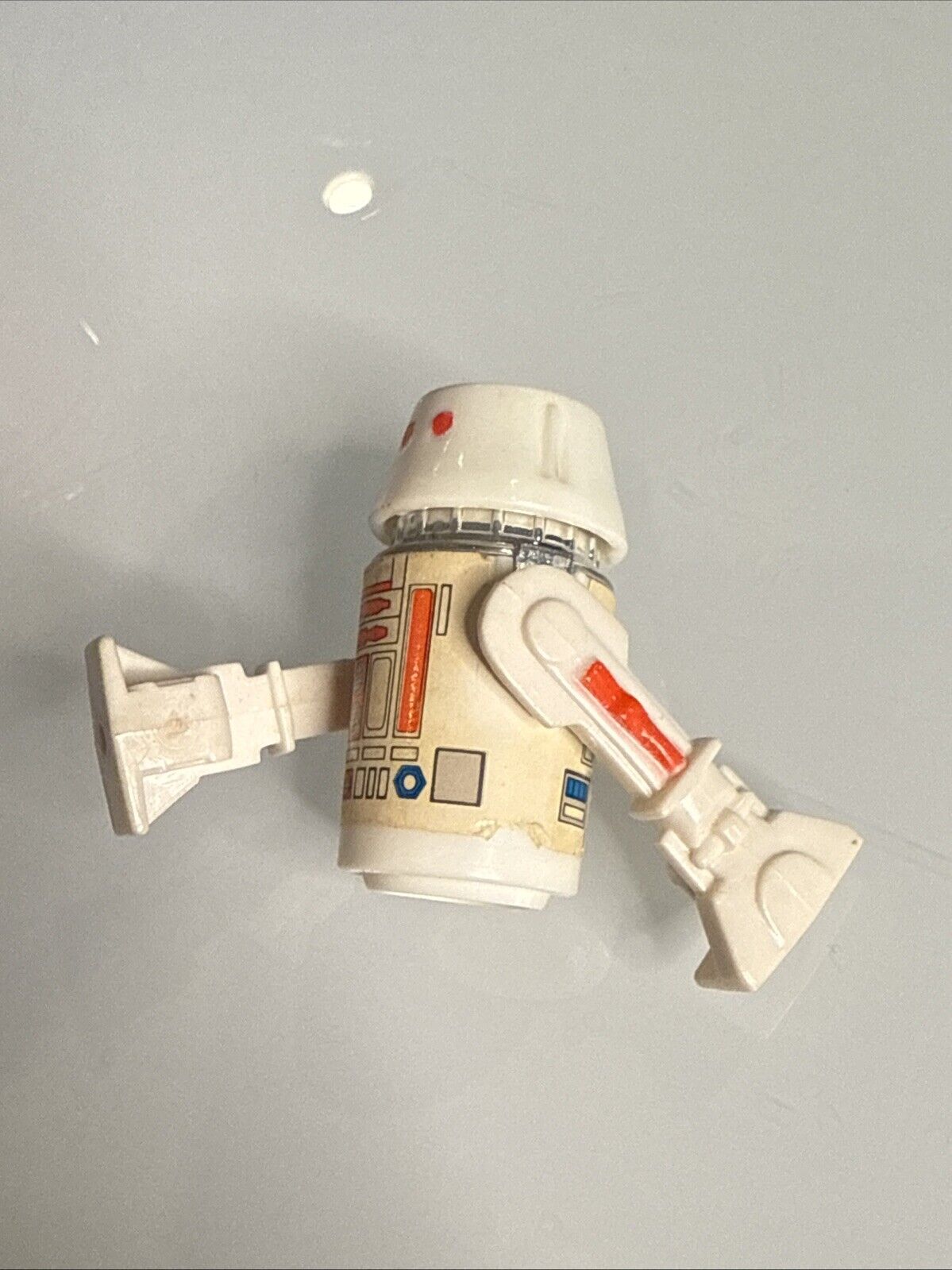 R5-D4 (Arfive-Defour) sold
