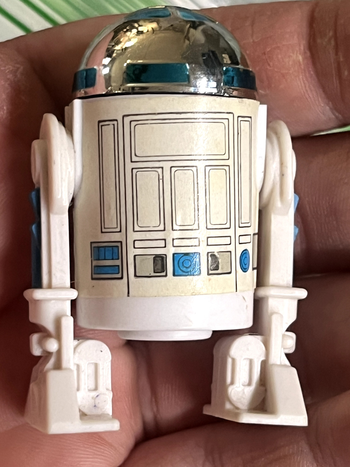 R2-D2 (Artoo-Detoo) with pop-up Lightsaber sold