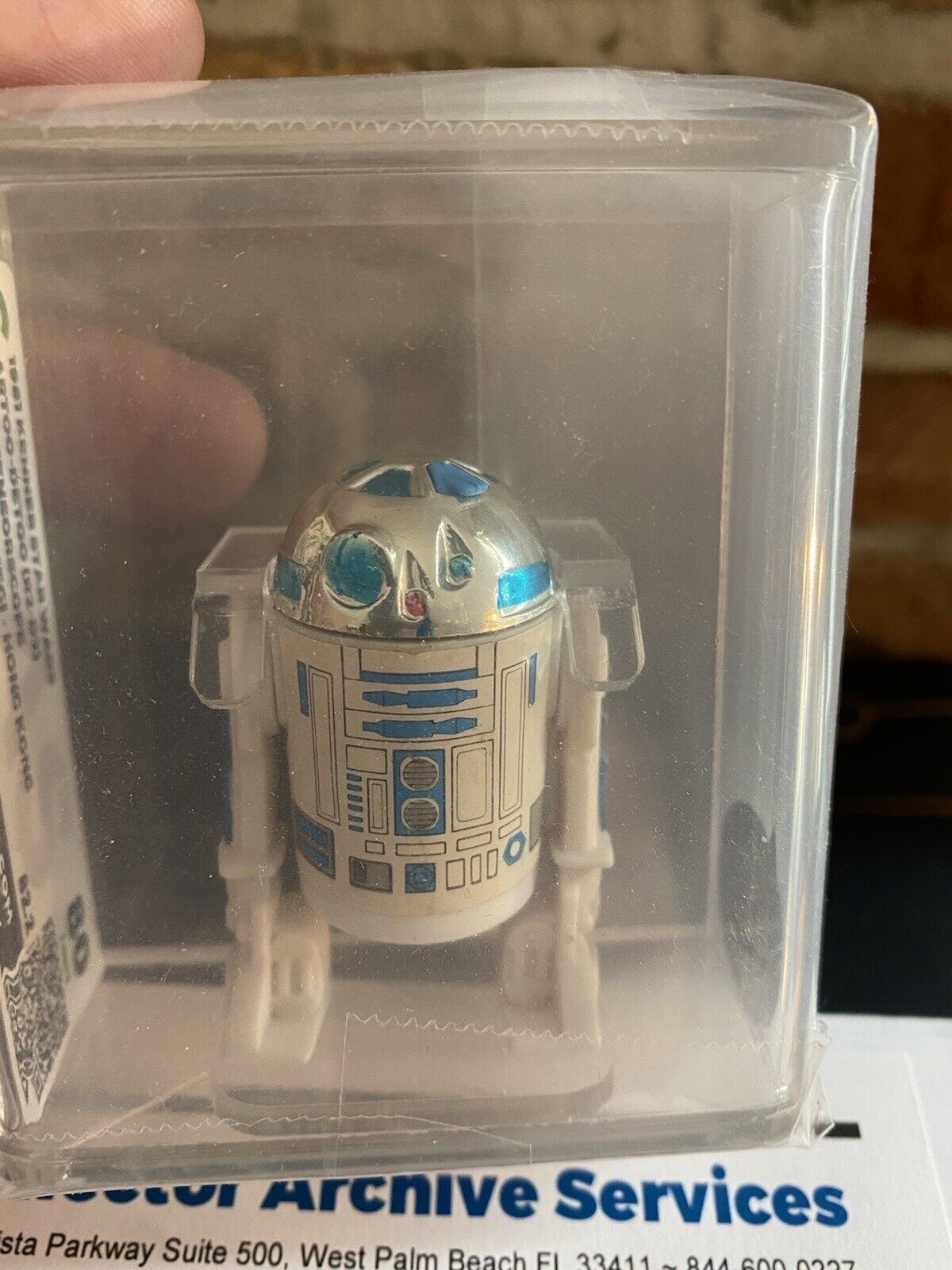 R2-D2 (Artoo-Detoo) (with Sensorscope) sold