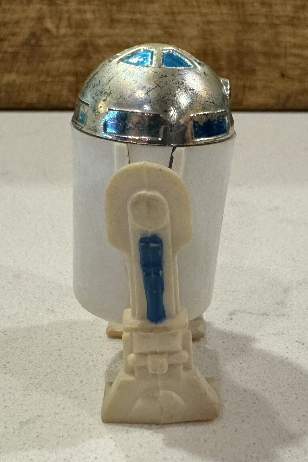 R2-D2 (Artoo-Detoo) (with Sensorscope) sold