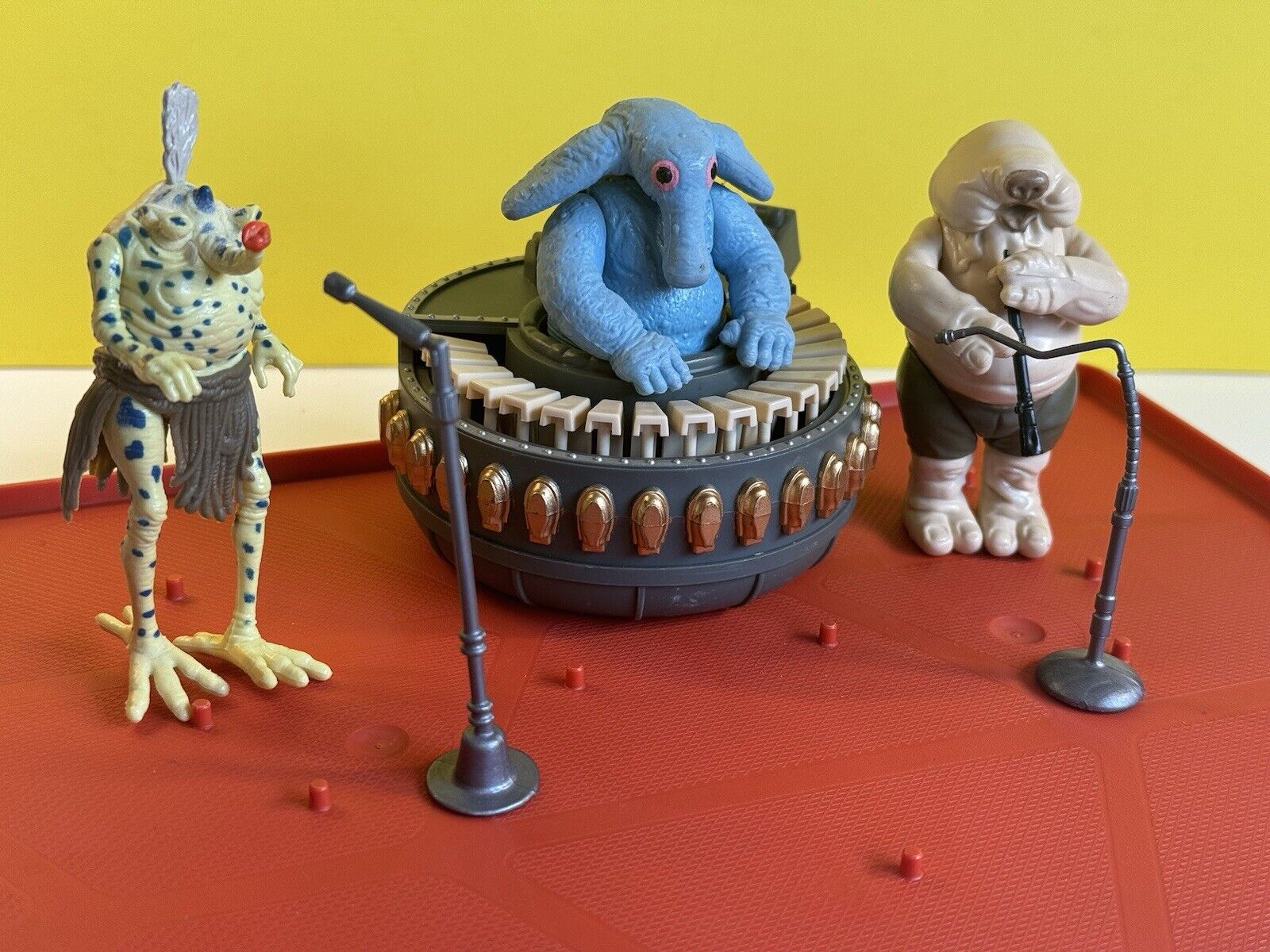 Sy Snootles & The Rebo Band sold