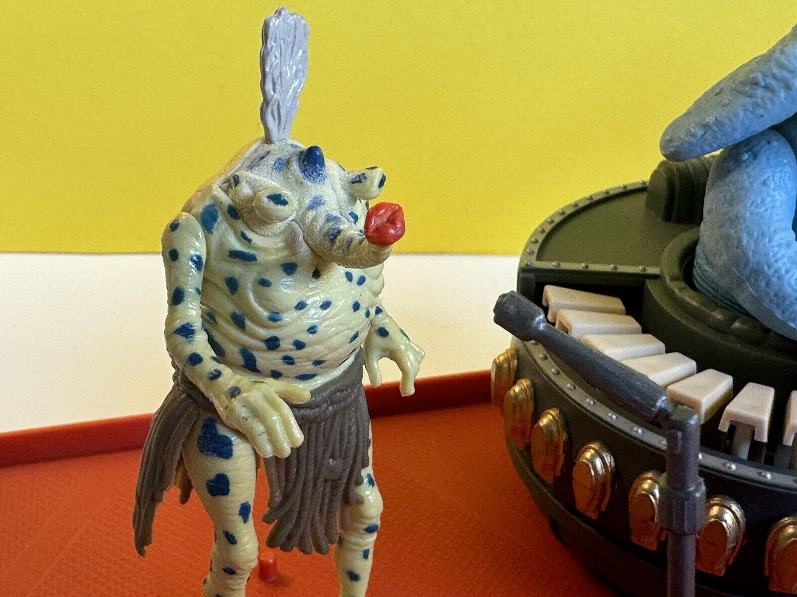 Sy Snootles & The Rebo Band sold