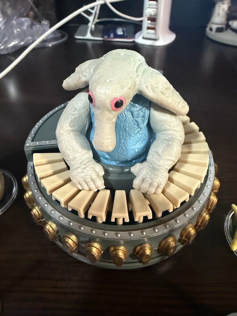 Sy Snootles & The Rebo Band sold