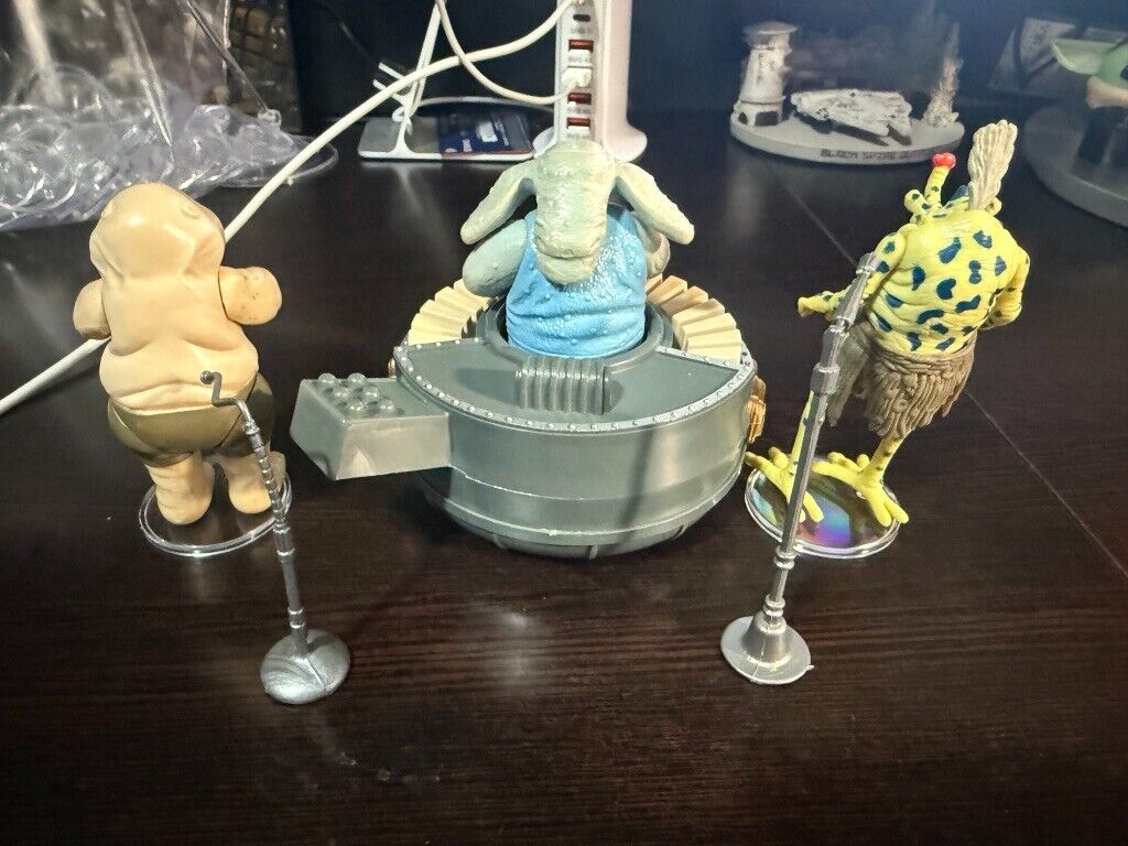 Sy Snootles & The Rebo Band sold