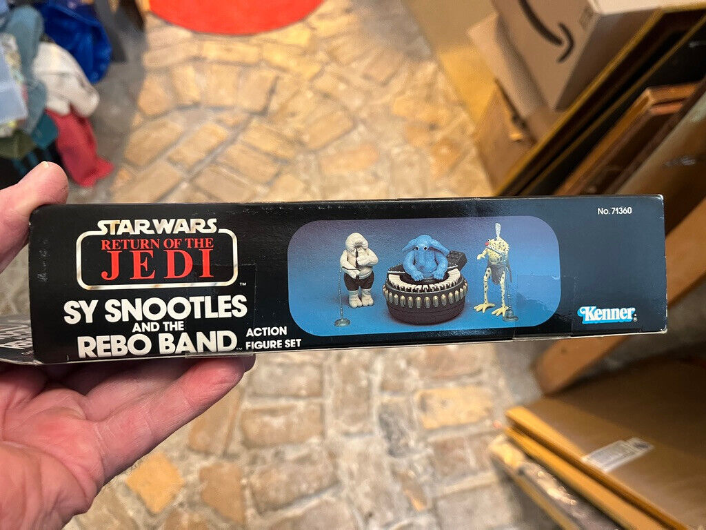 Sy Snootles & The Rebo Band sold