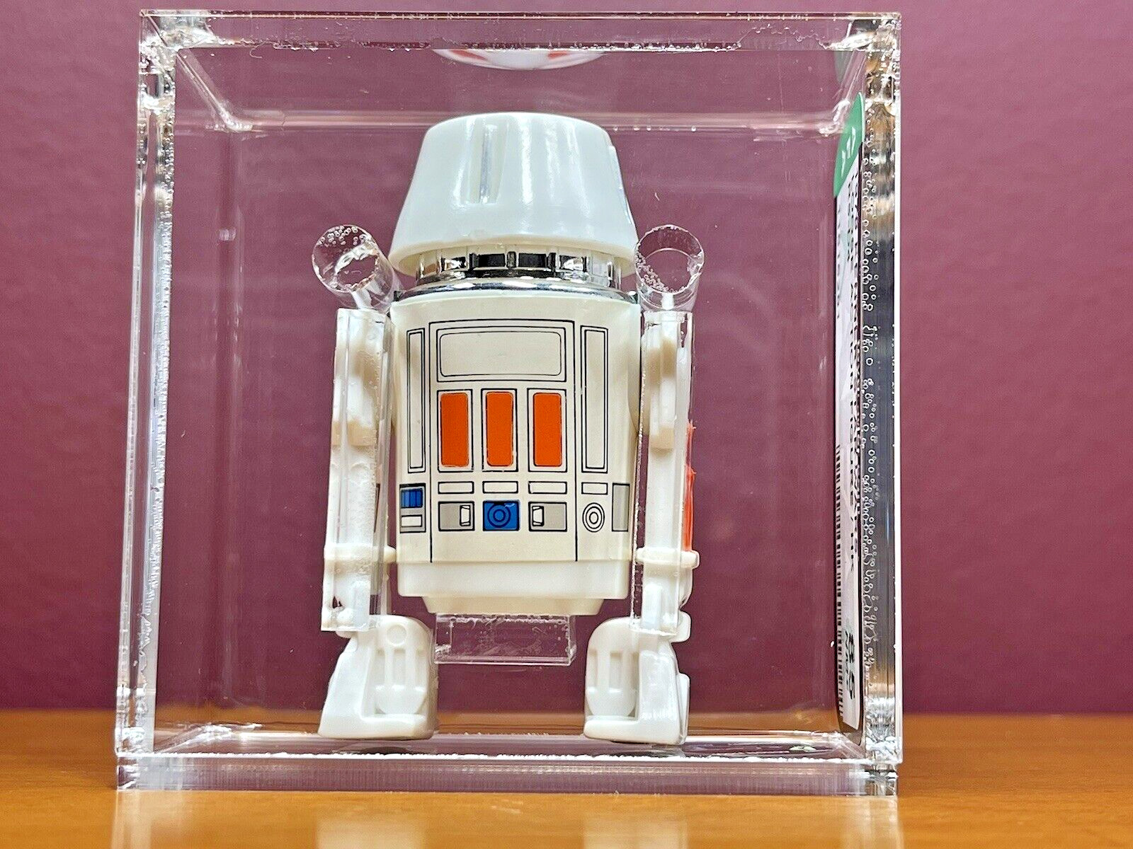 R5-D4 (Arfive-Defour) sold