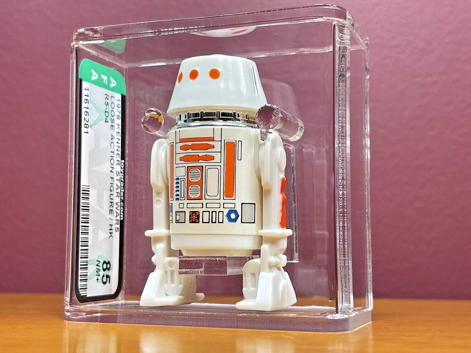R5-D4 (Arfive-Defour) sold