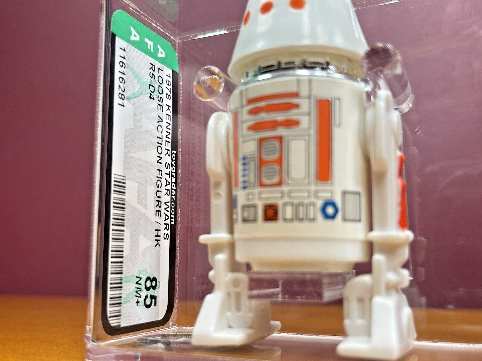 R5-D4 (Arfive-Defour) sold