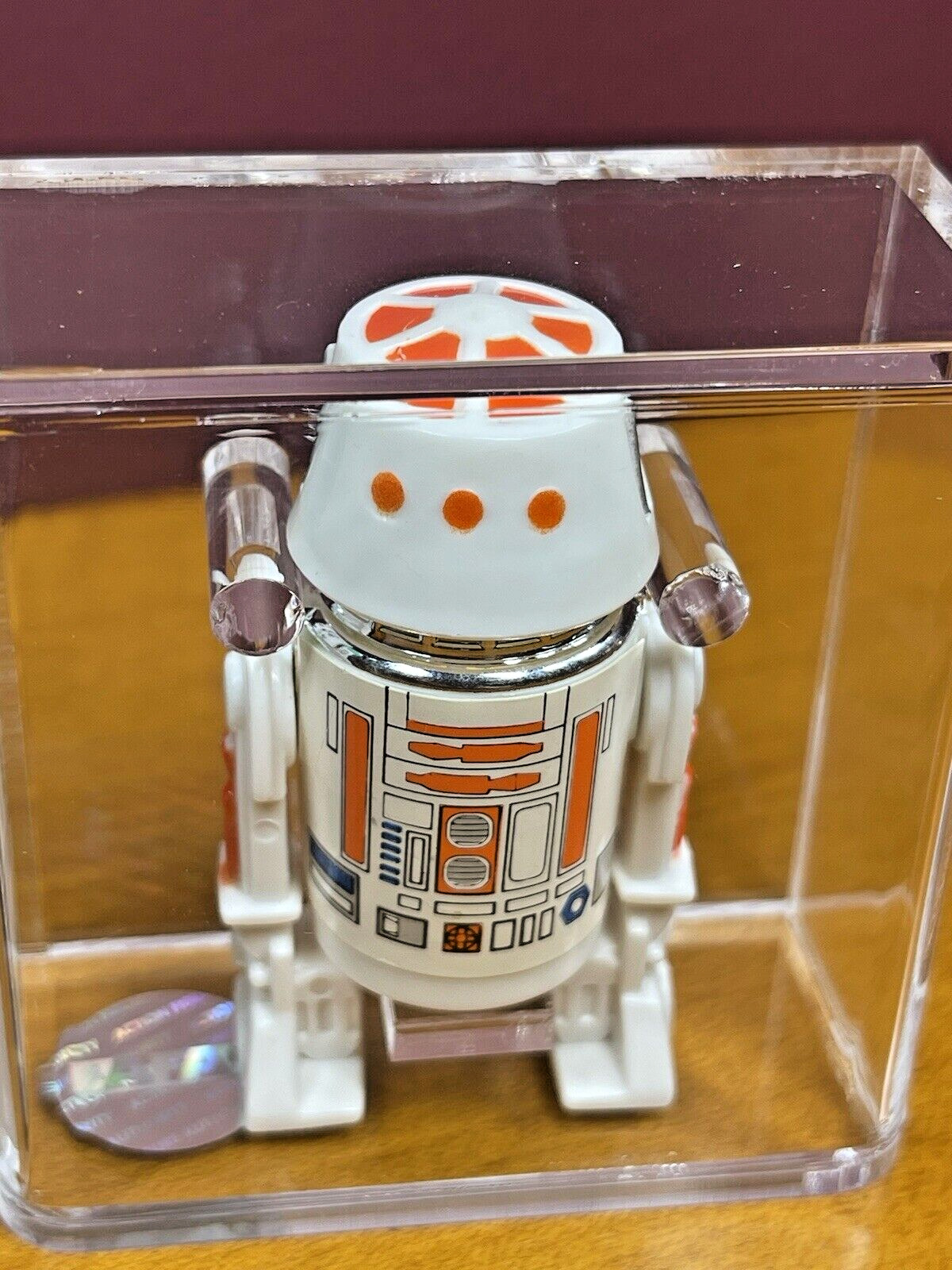 R5-D4 (Arfive-Defour) sold