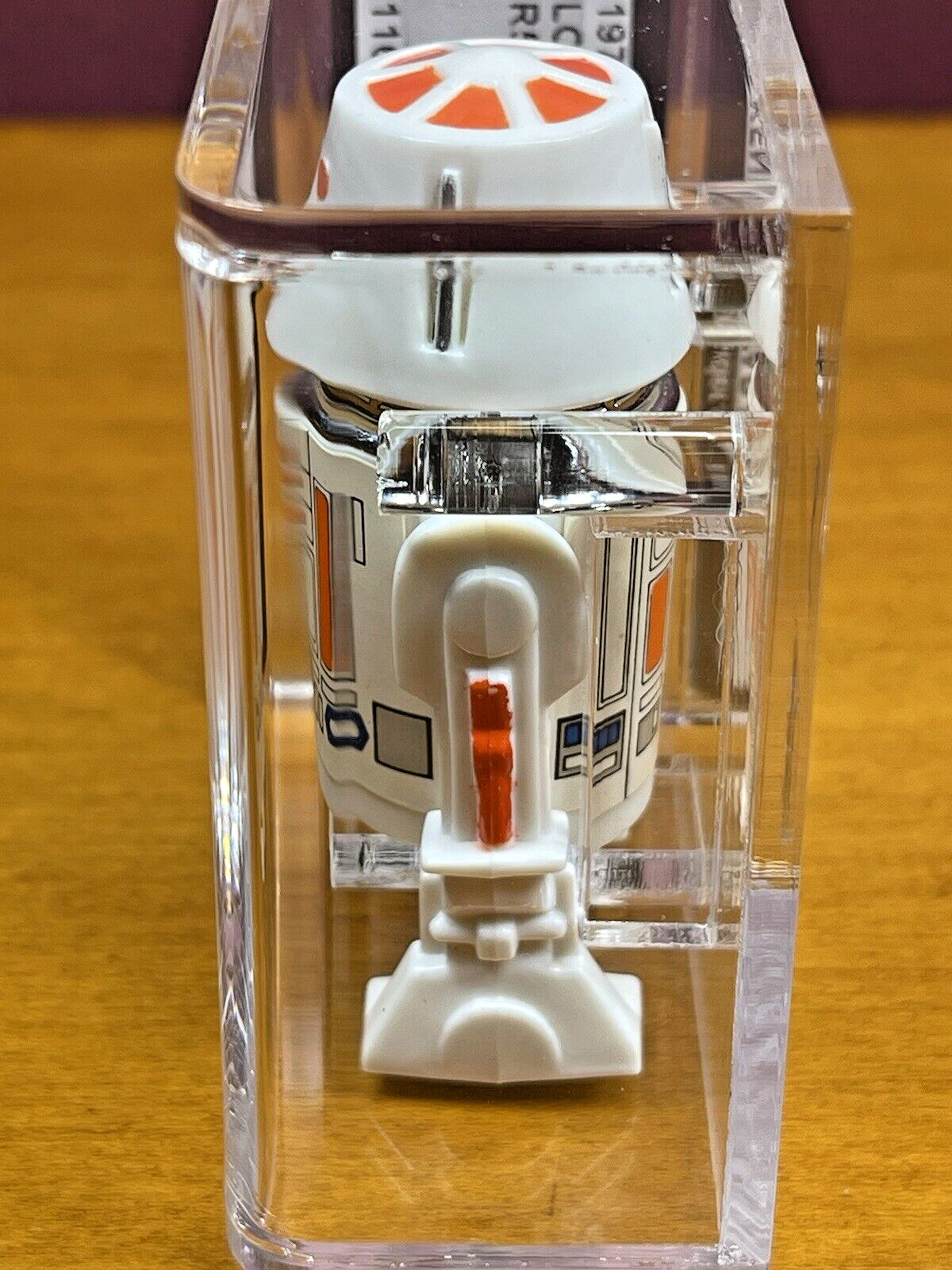 R5-D4 (Arfive-Defour) sold