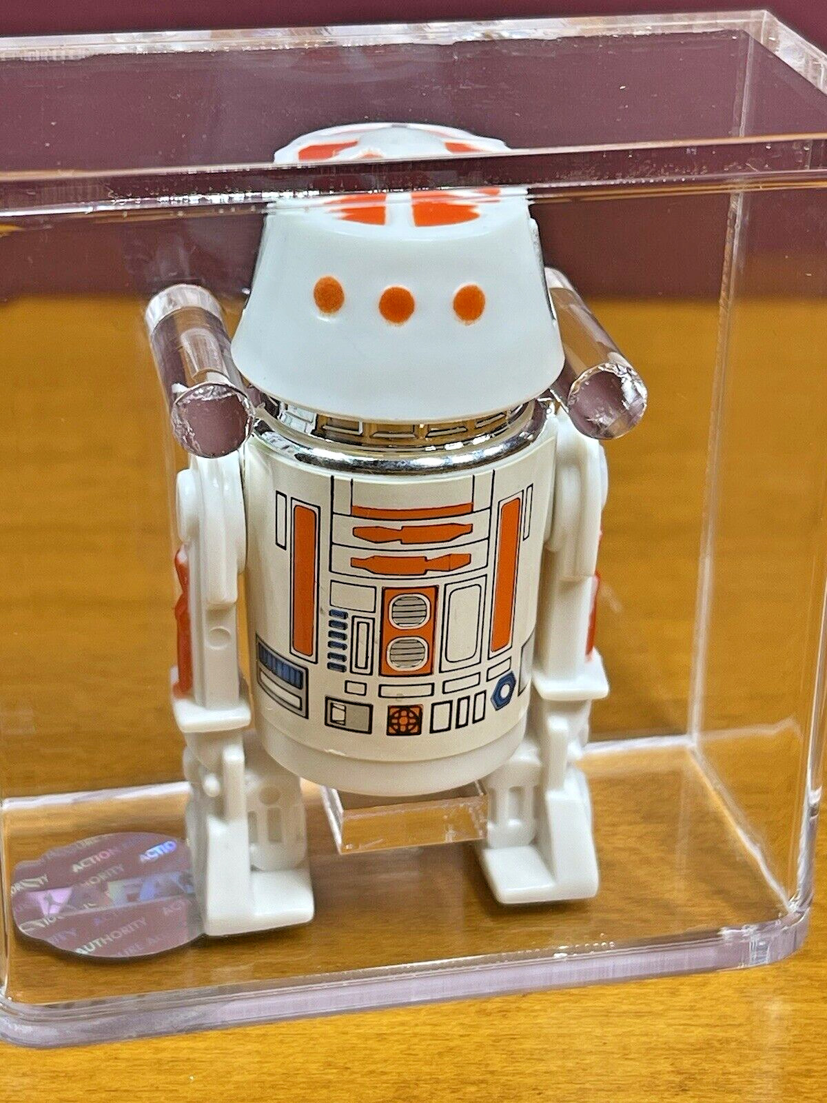 R5-D4 (Arfive-Defour) sold
