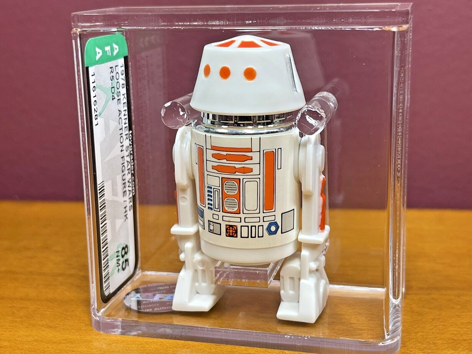 R5-D4 (Arfive-Defour) sold