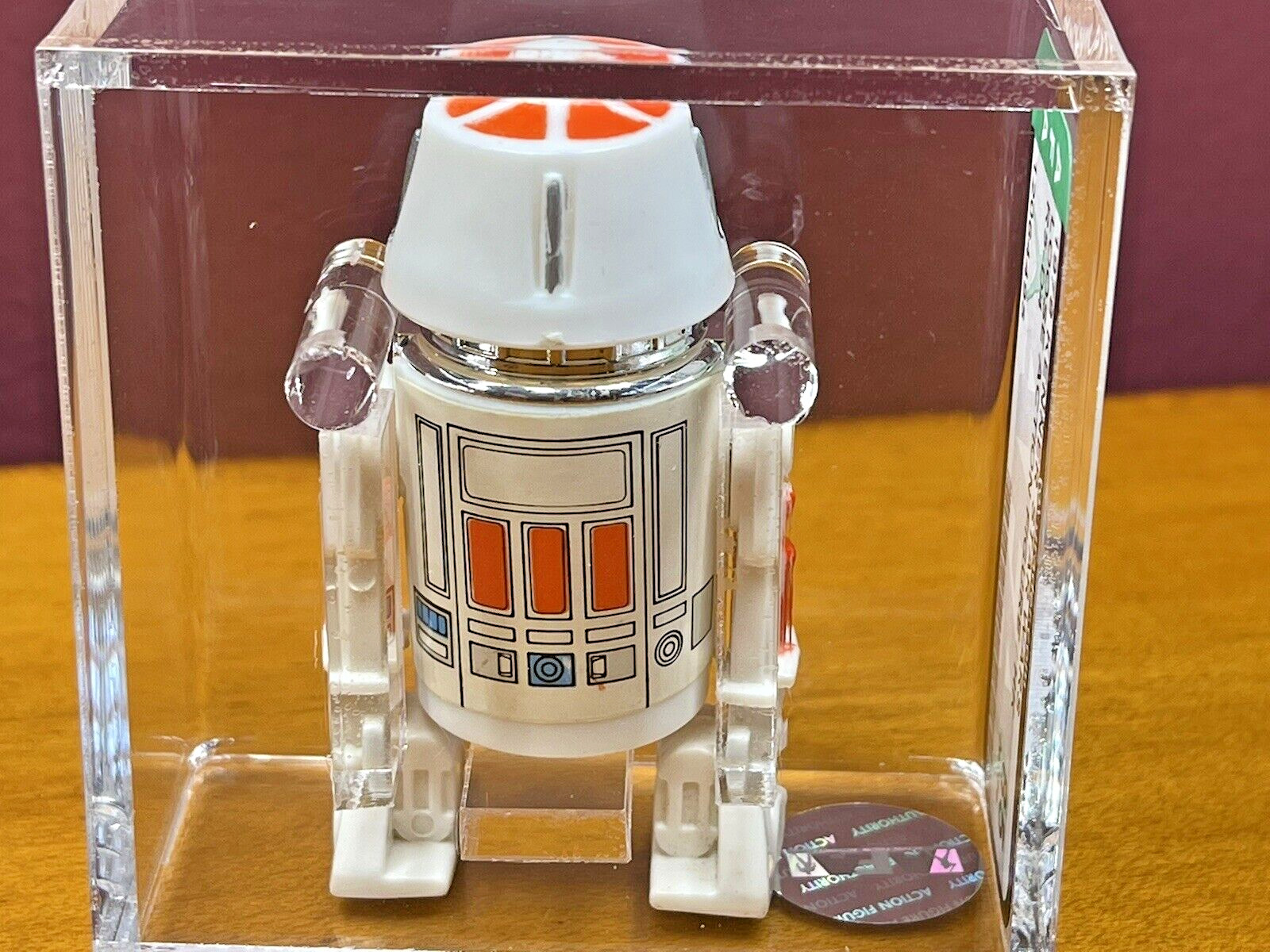 R5-D4 (Arfive-Defour) sold