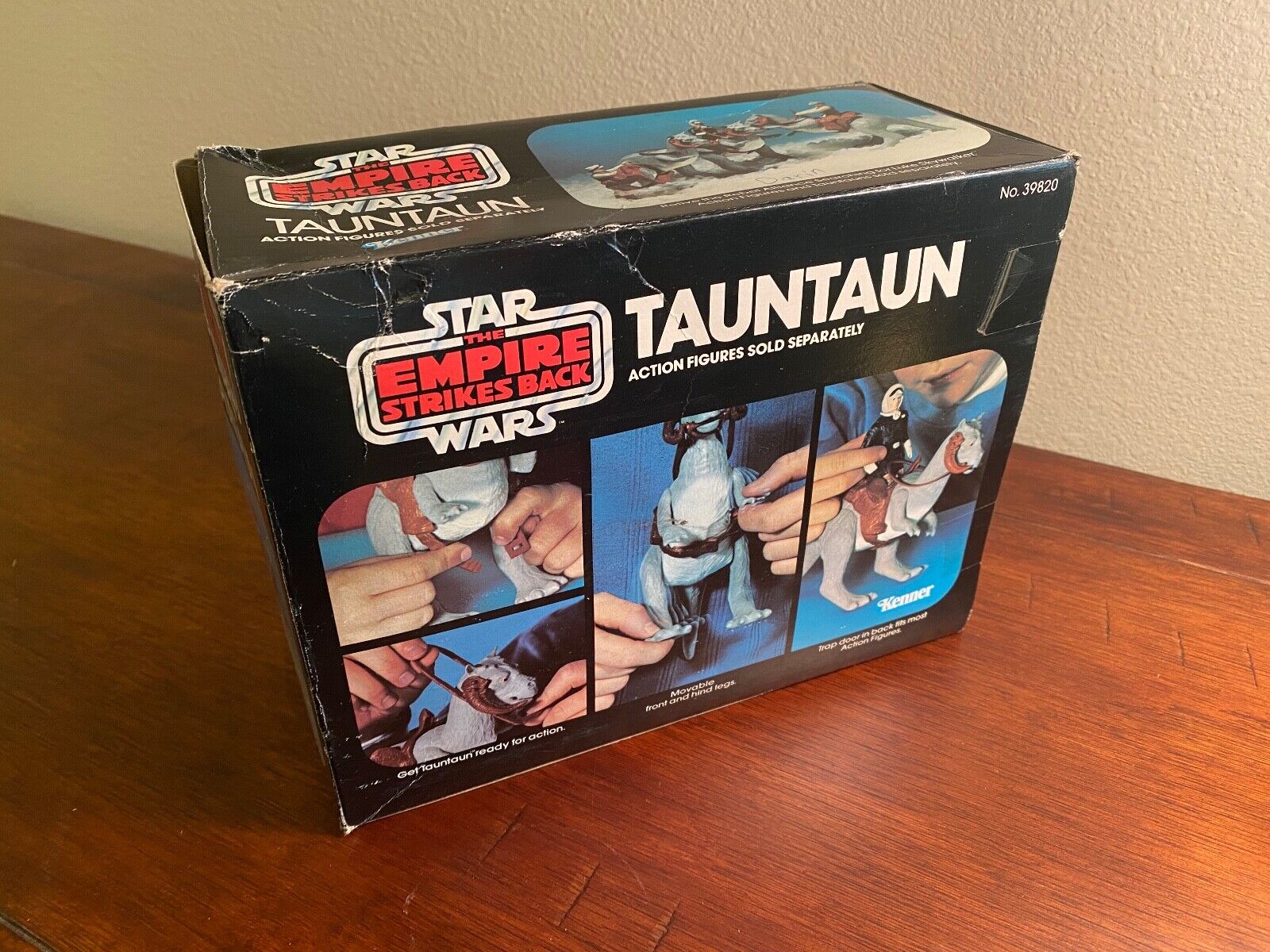Tauntaun (closed belly) sold