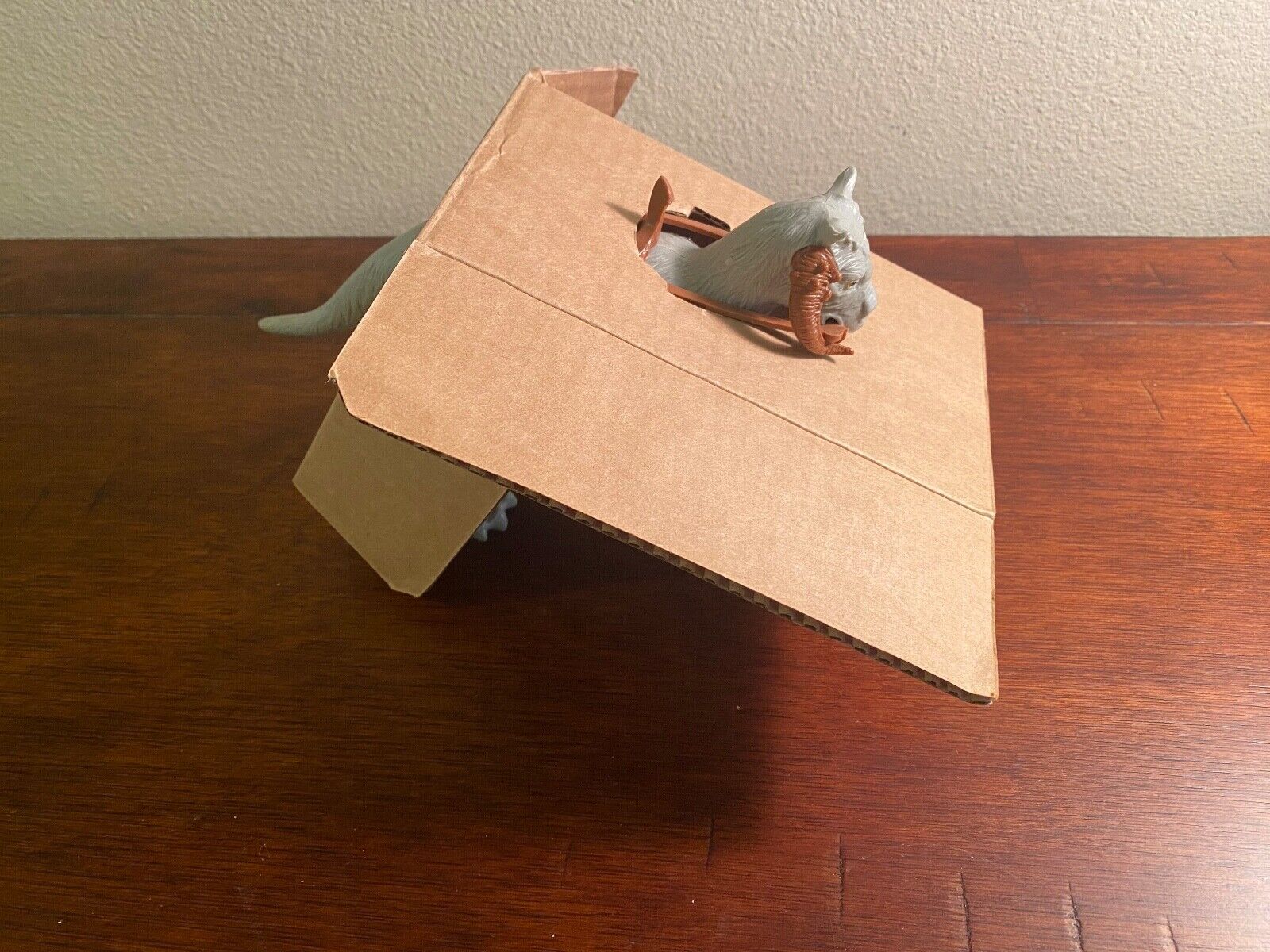 Tauntaun (closed belly) sold