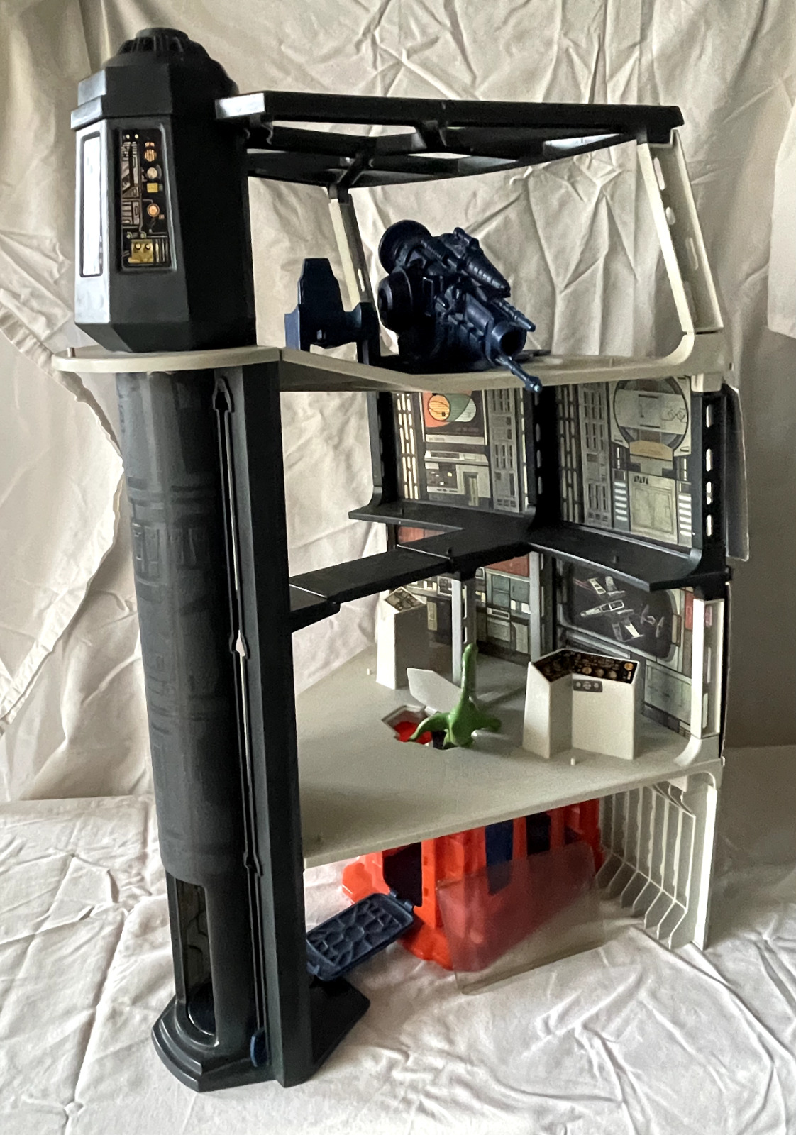 Death Star Space Station (Kenner) sold