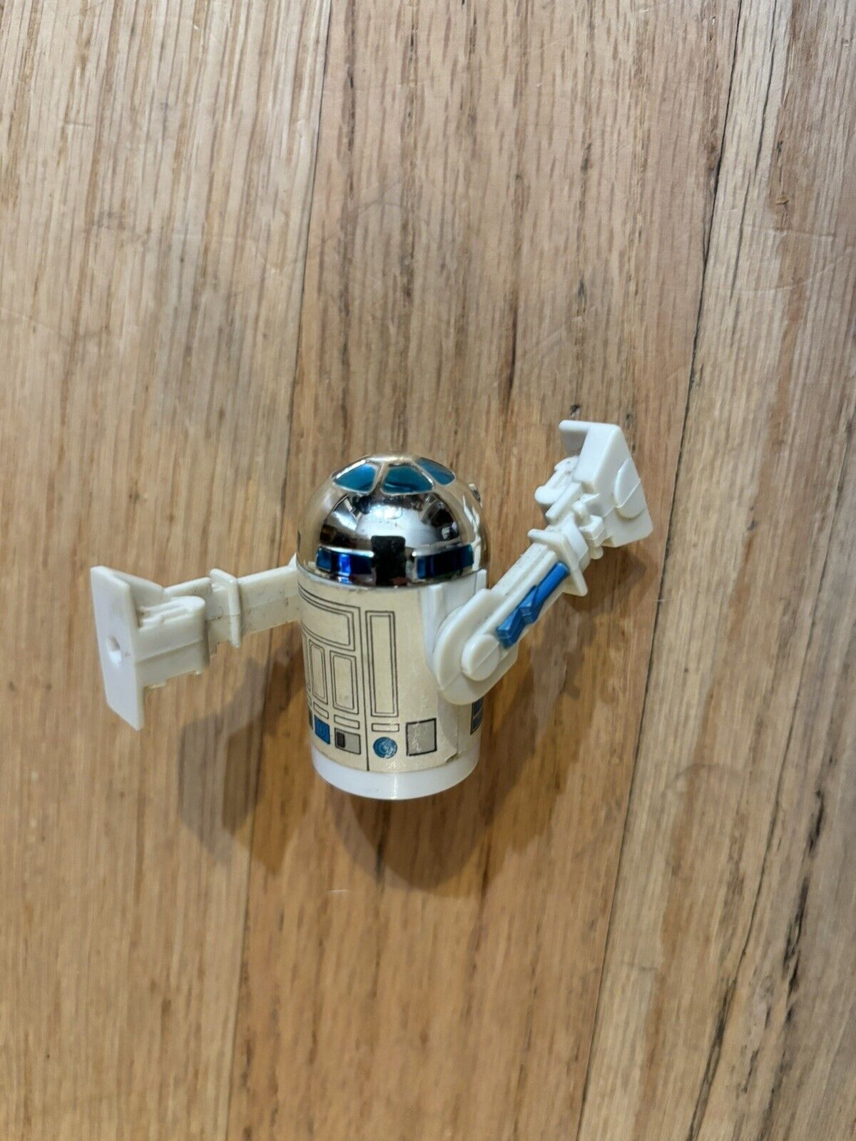R2-D2 (Artoo-Detoo) with pop-up Lightsaber sold