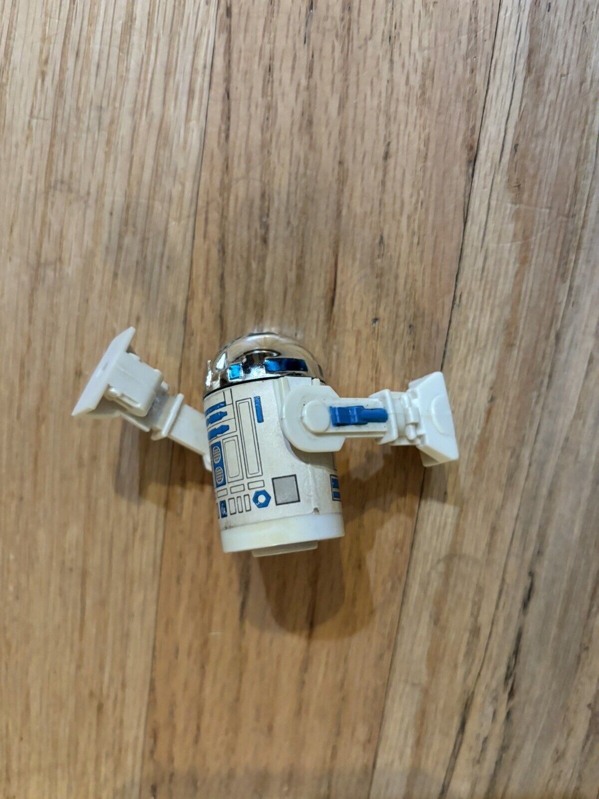 R2-D2 (Artoo-Detoo) with pop-up Lightsaber sold