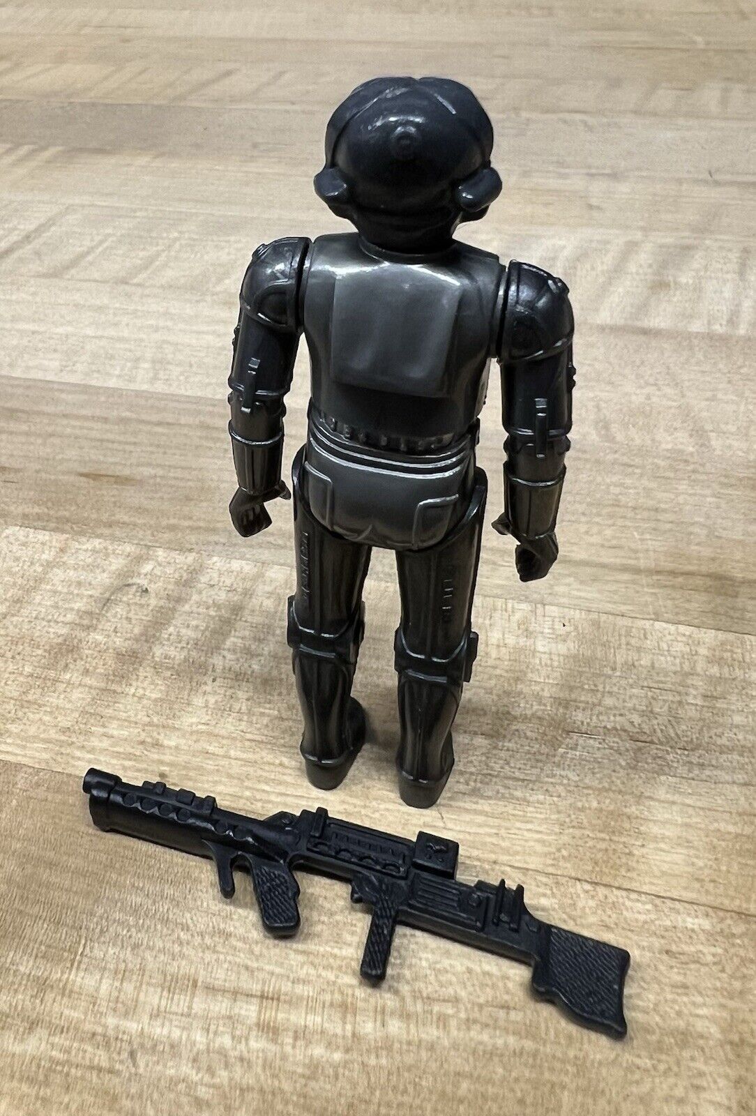 Zuckuss sold