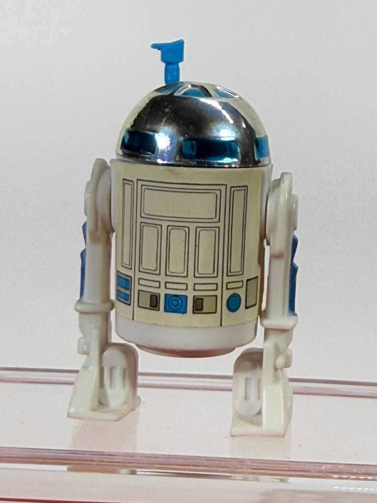 R2-D2 (Artoo-Detoo) (with Sensorscope) sold