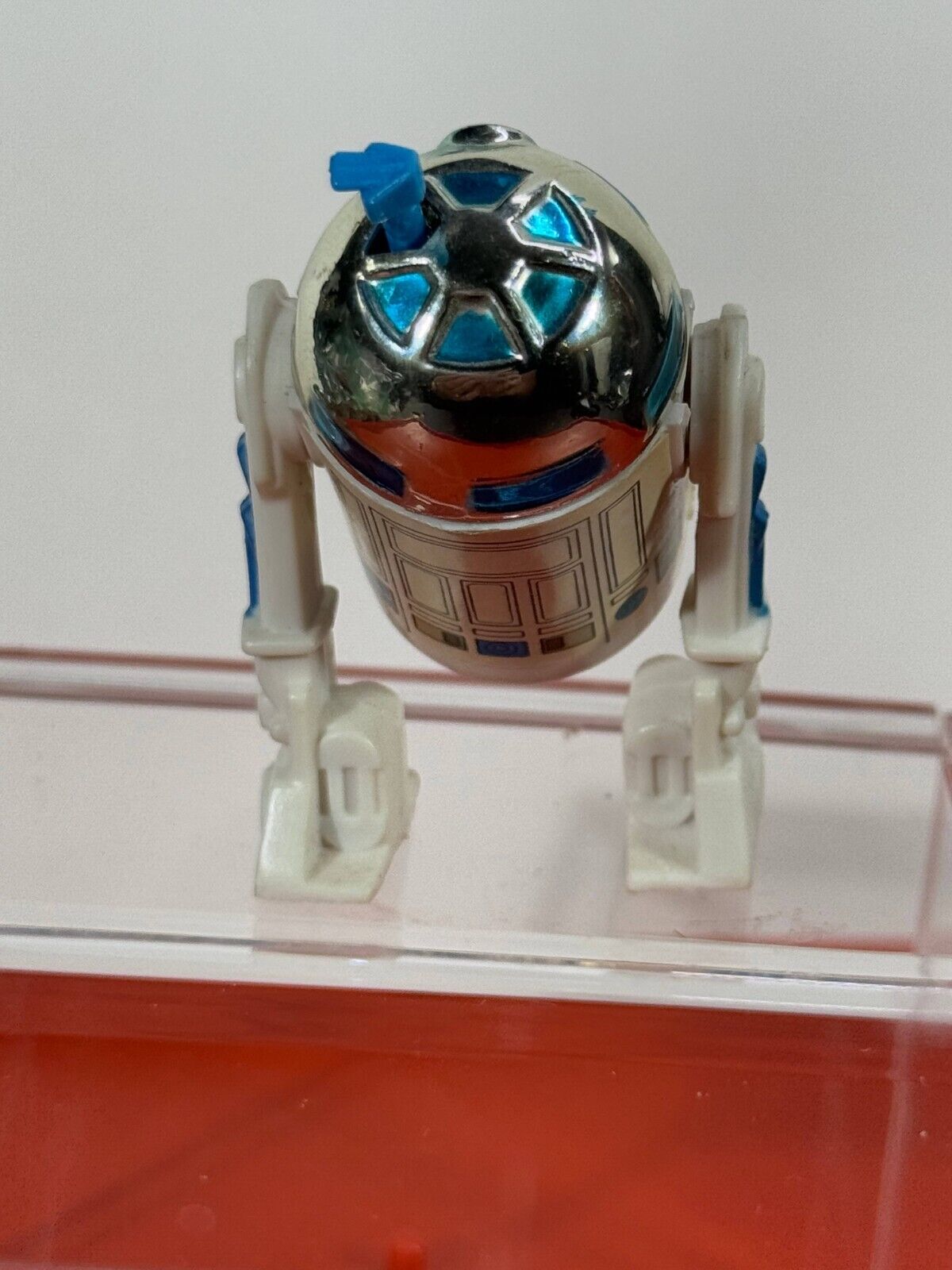 R2-D2 (Artoo-Detoo) (with Sensorscope) sold