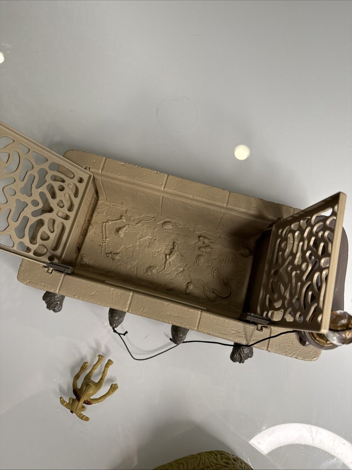 Jabba the Hutt Action Playset sold