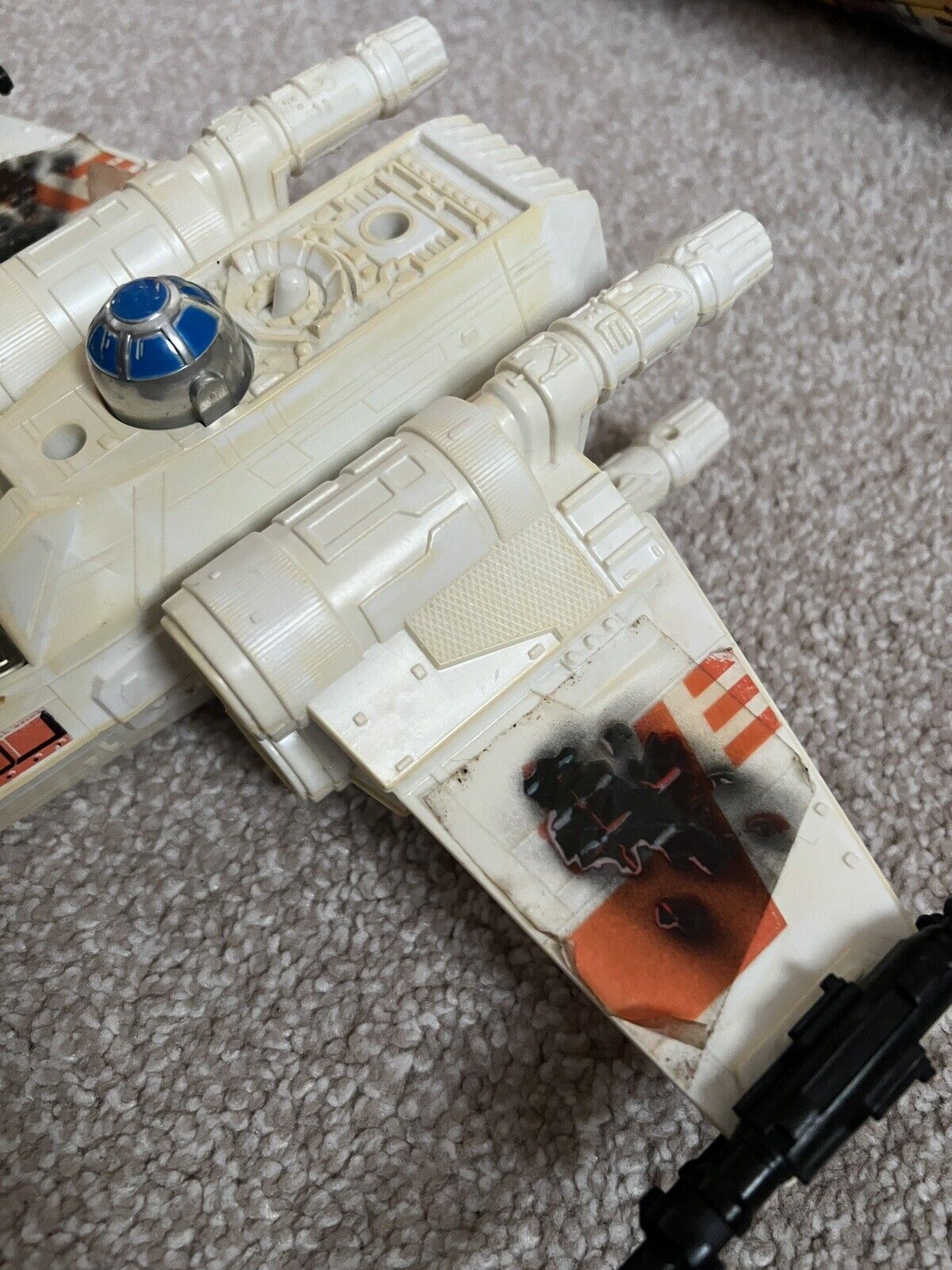 X-Wing Fighter (Battle Damaged) sold