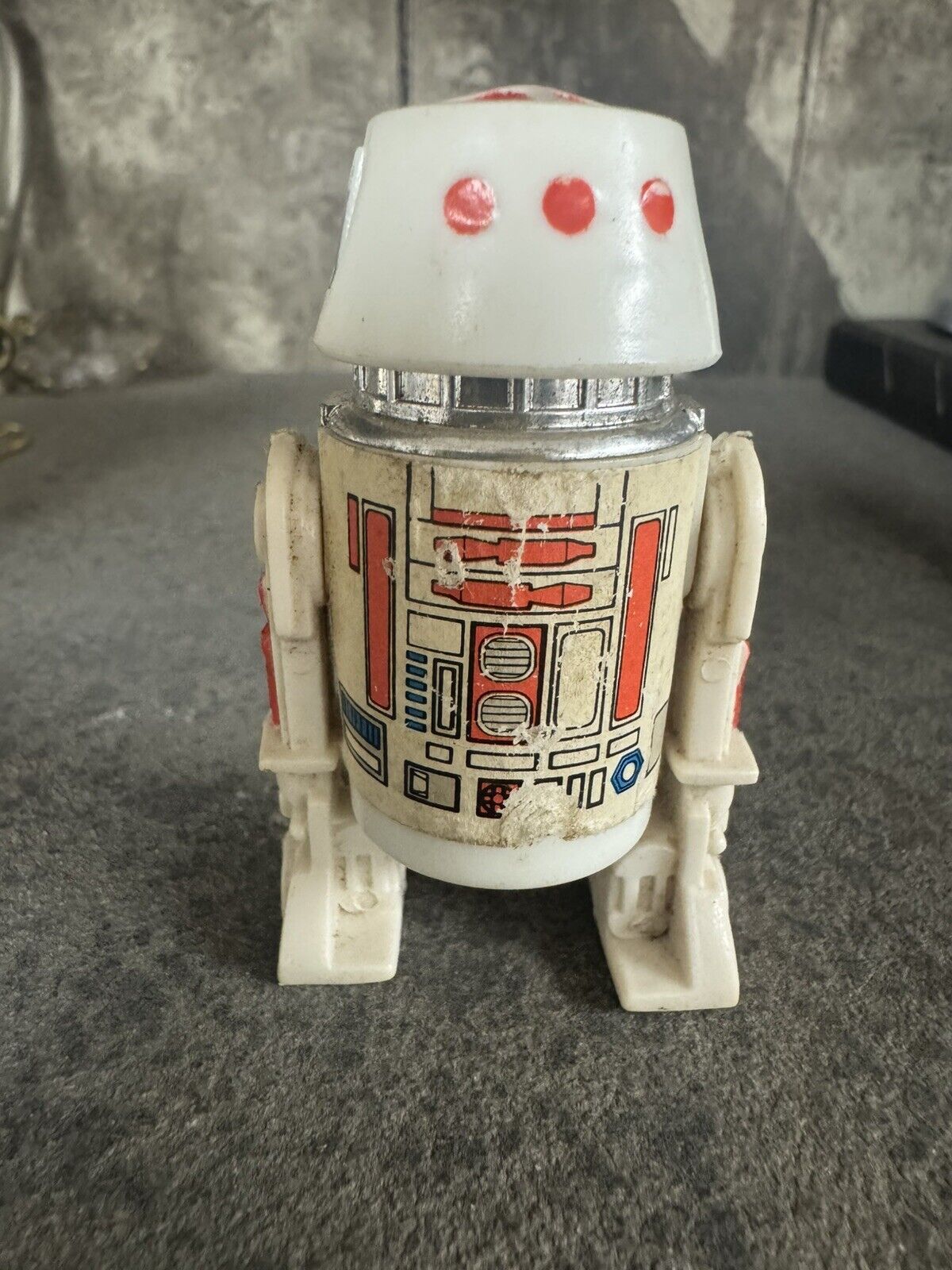 R5-D4 (Arfive-Defour) sold