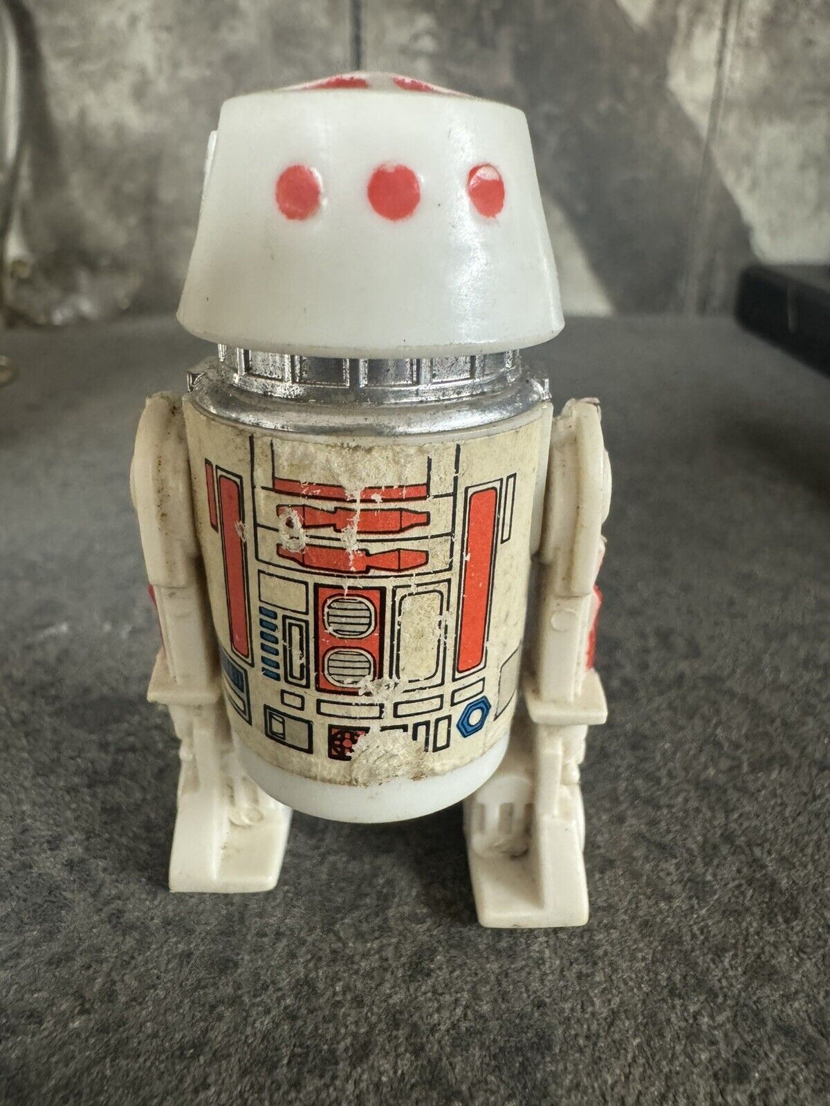 R5-D4 (Arfive-Defour) sold