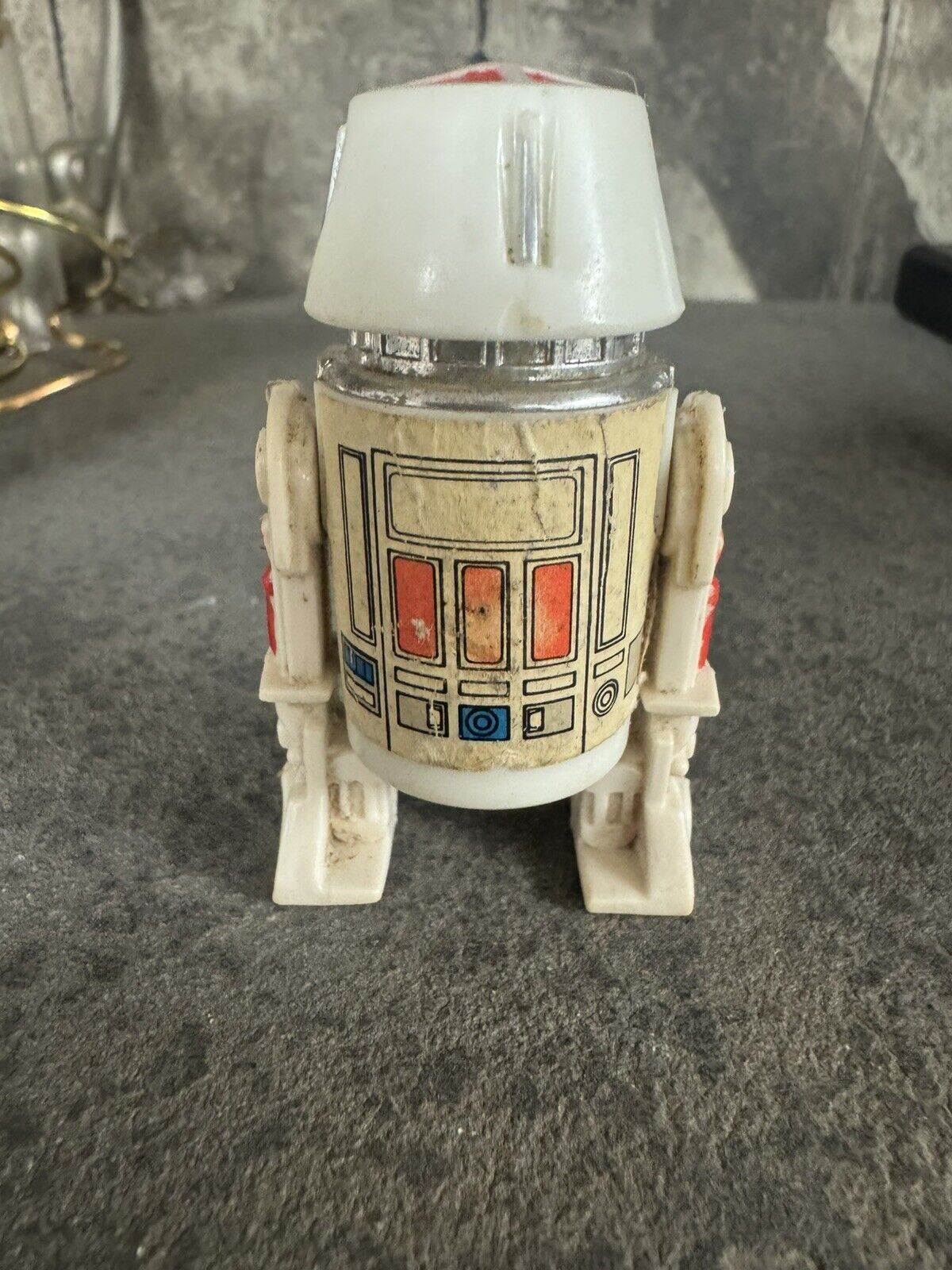 R5-D4 (Arfive-Defour) sold