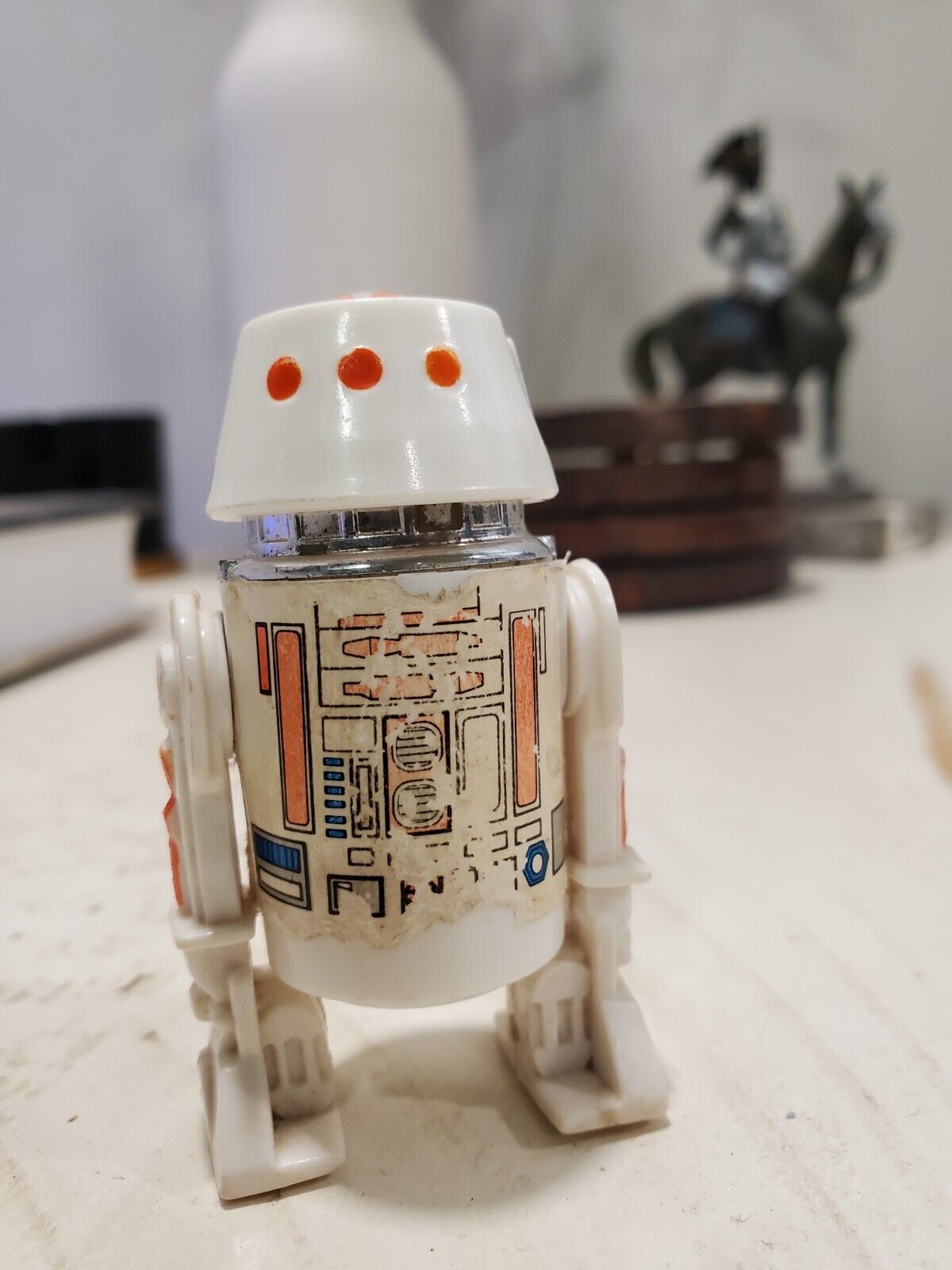 R5-D4 (Arfive-Defour) sold