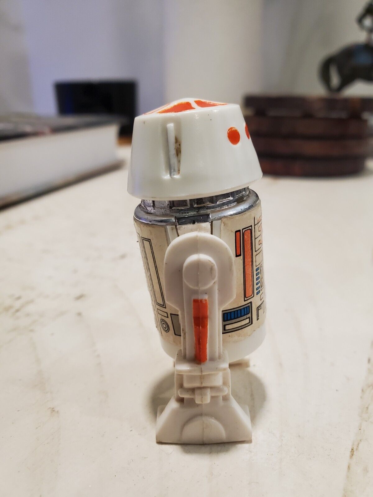 R5-D4 (Arfive-Defour) sold