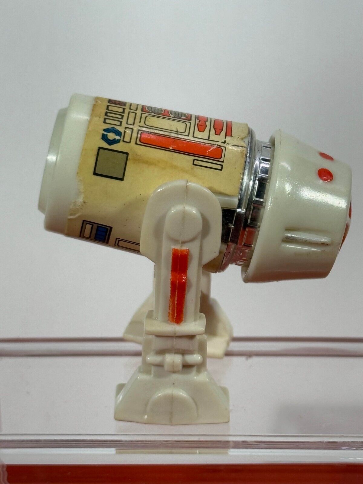 R5-D4 (Arfive-Defour) sold