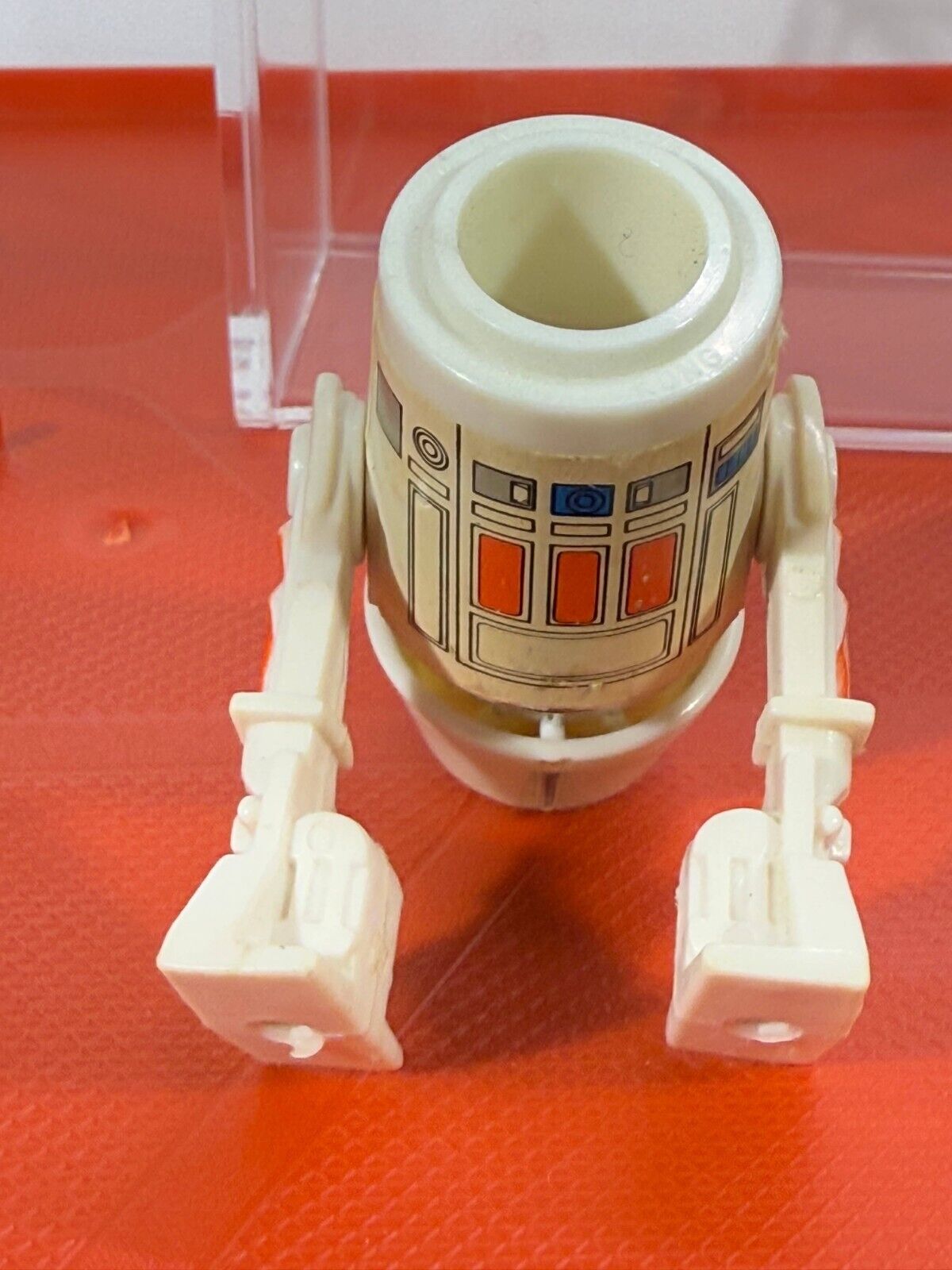 R5-D4 (Arfive-Defour) sold