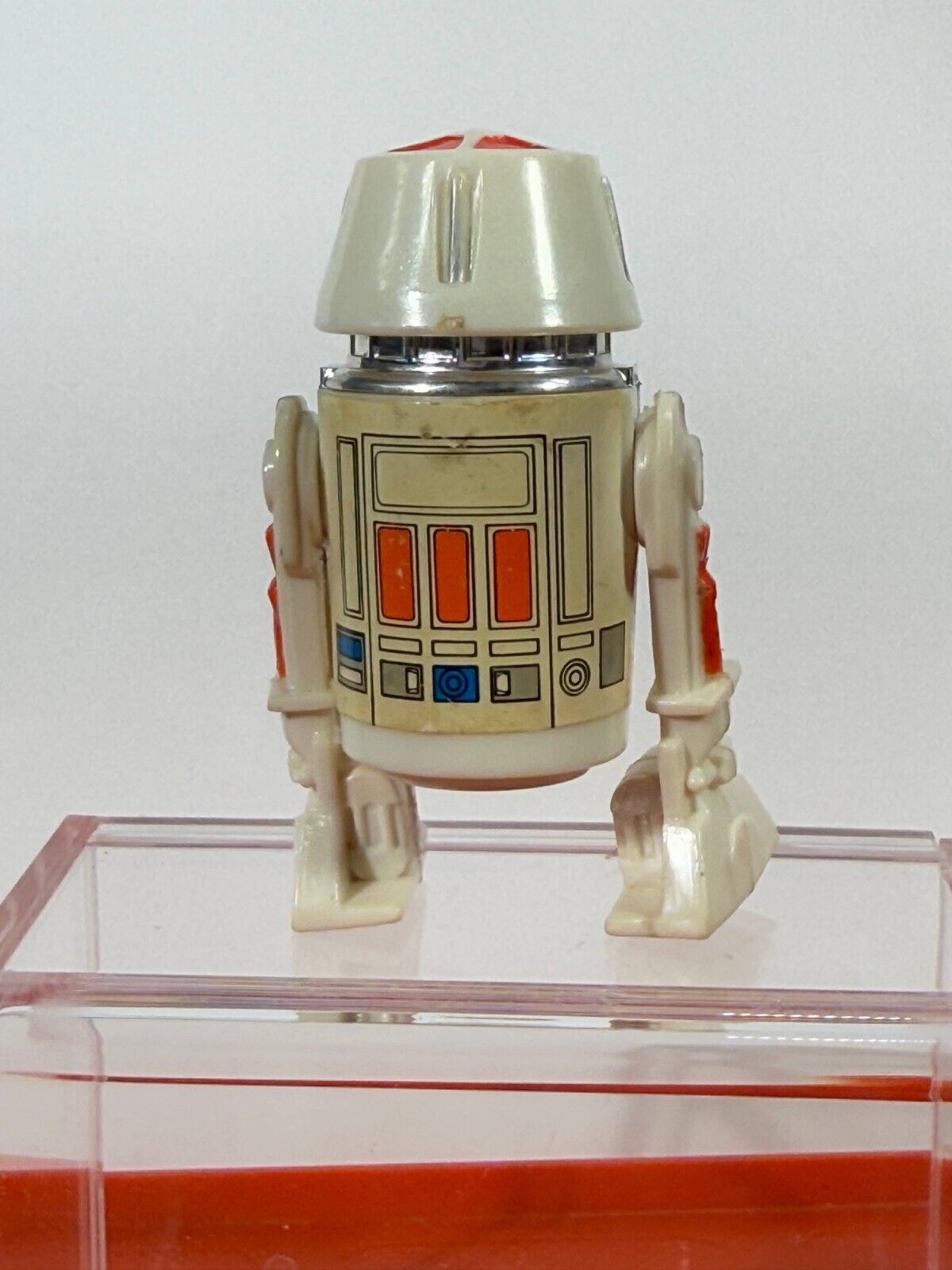 R5-D4 (Arfive-Defour) sold