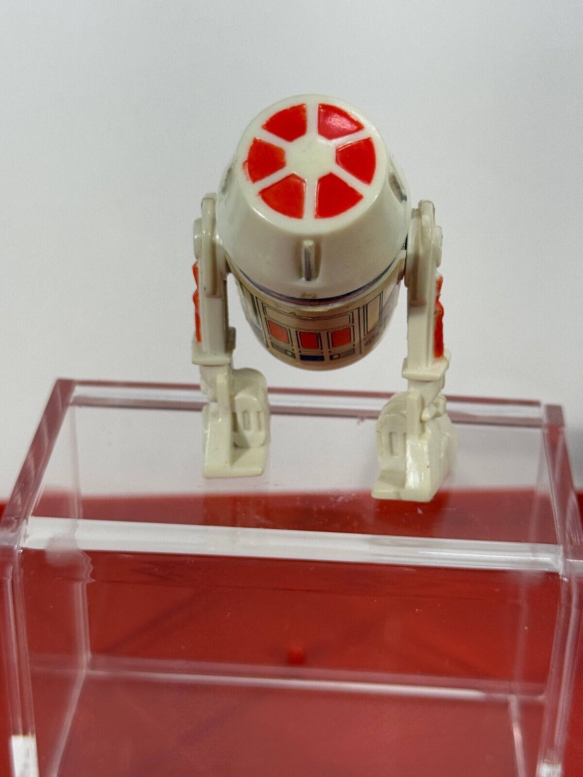 R5-D4 (Arfive-Defour) sold