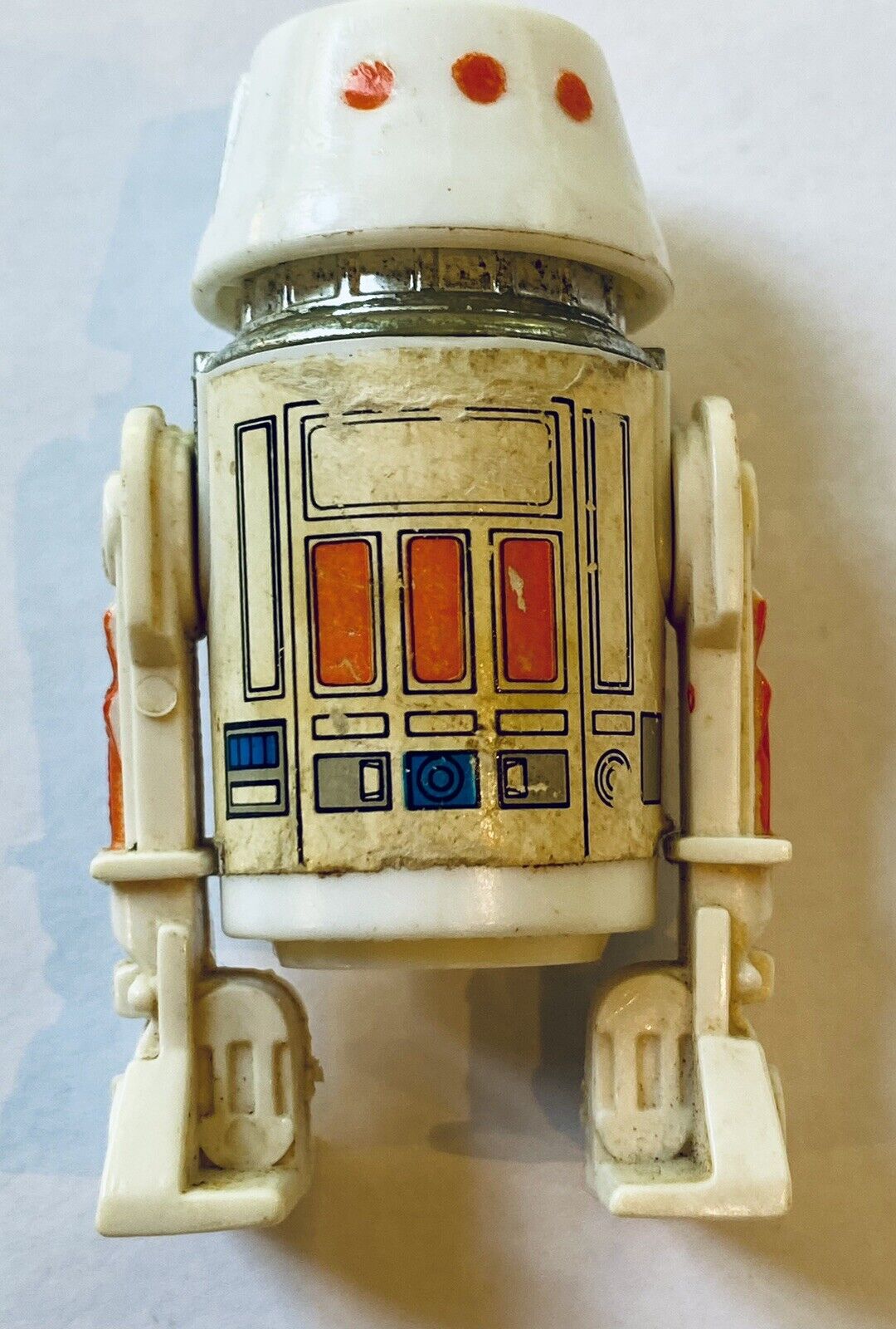 R5-D4 (Arfive-Defour) sold