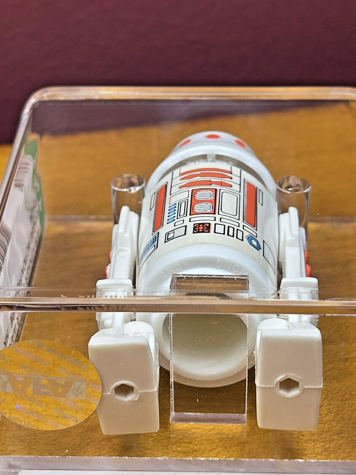 R5-D4 (Arfive-Defour) sold
