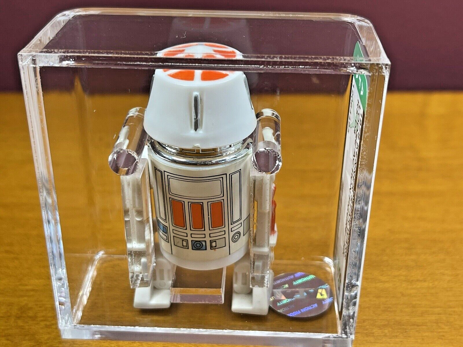 R5-D4 (Arfive-Defour) sold