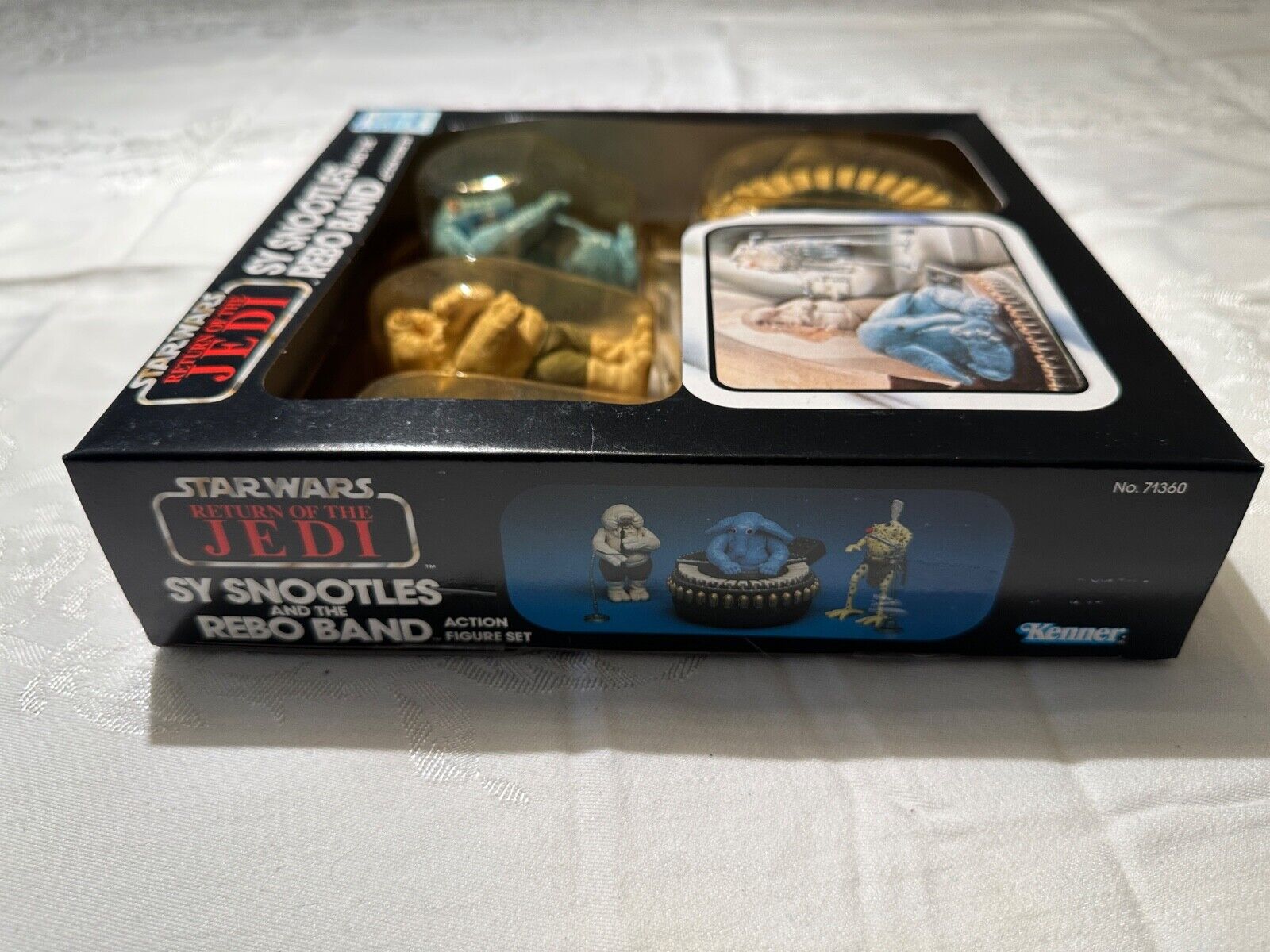 Sy Snootles & The Rebo Band sold